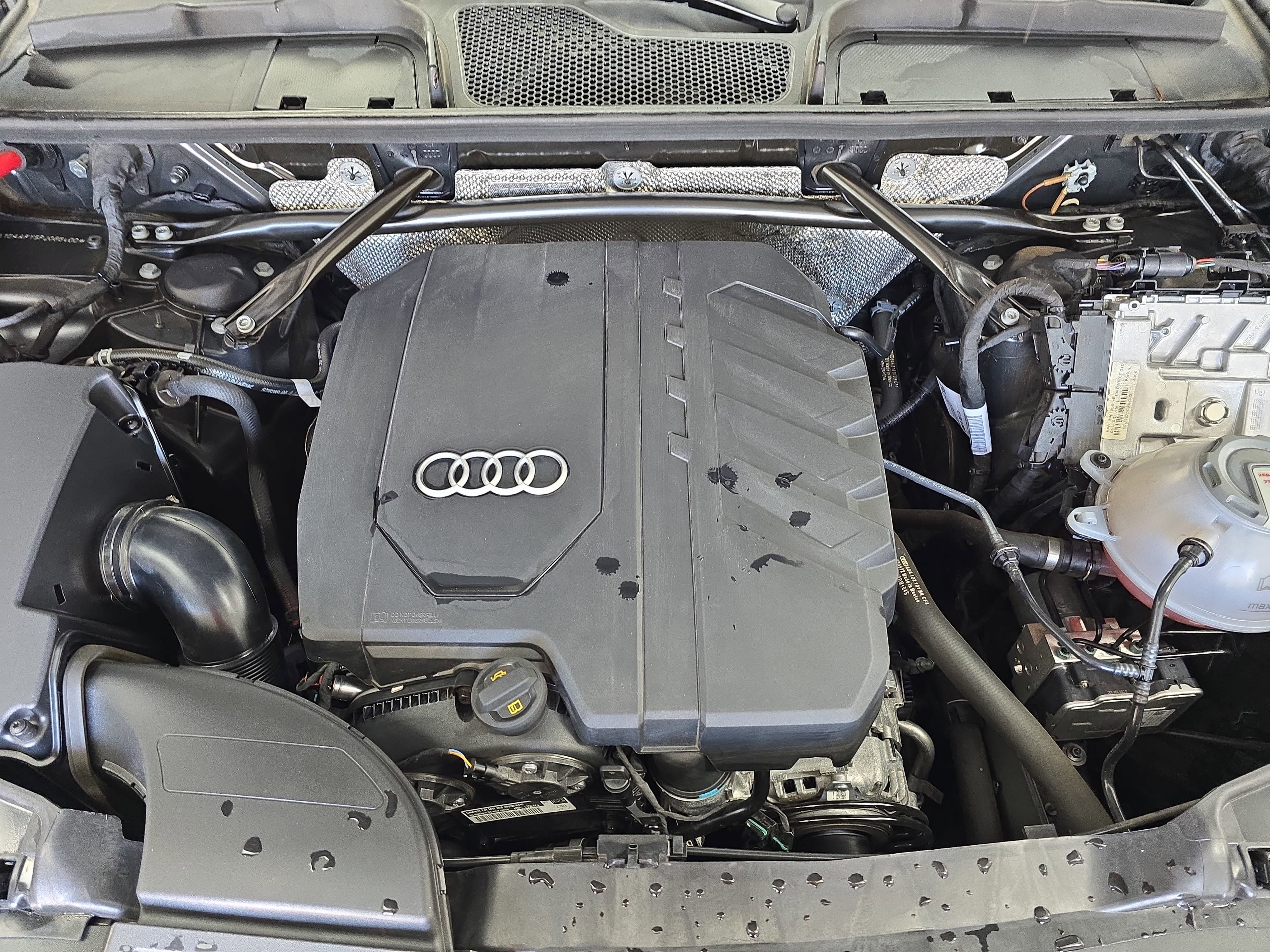 2023 Audi Q5 S line Premium