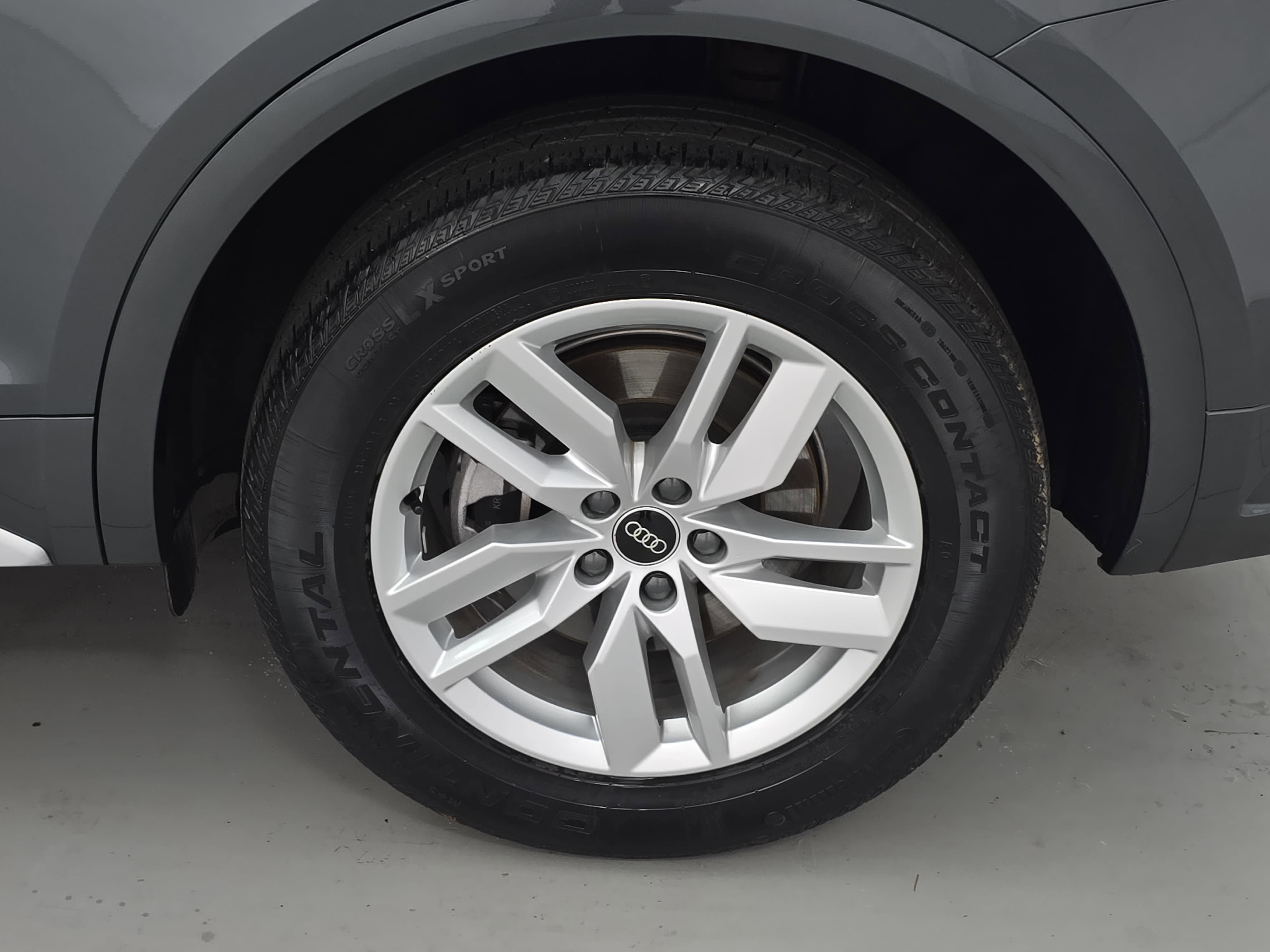 2023 Audi Q5 S line Premium