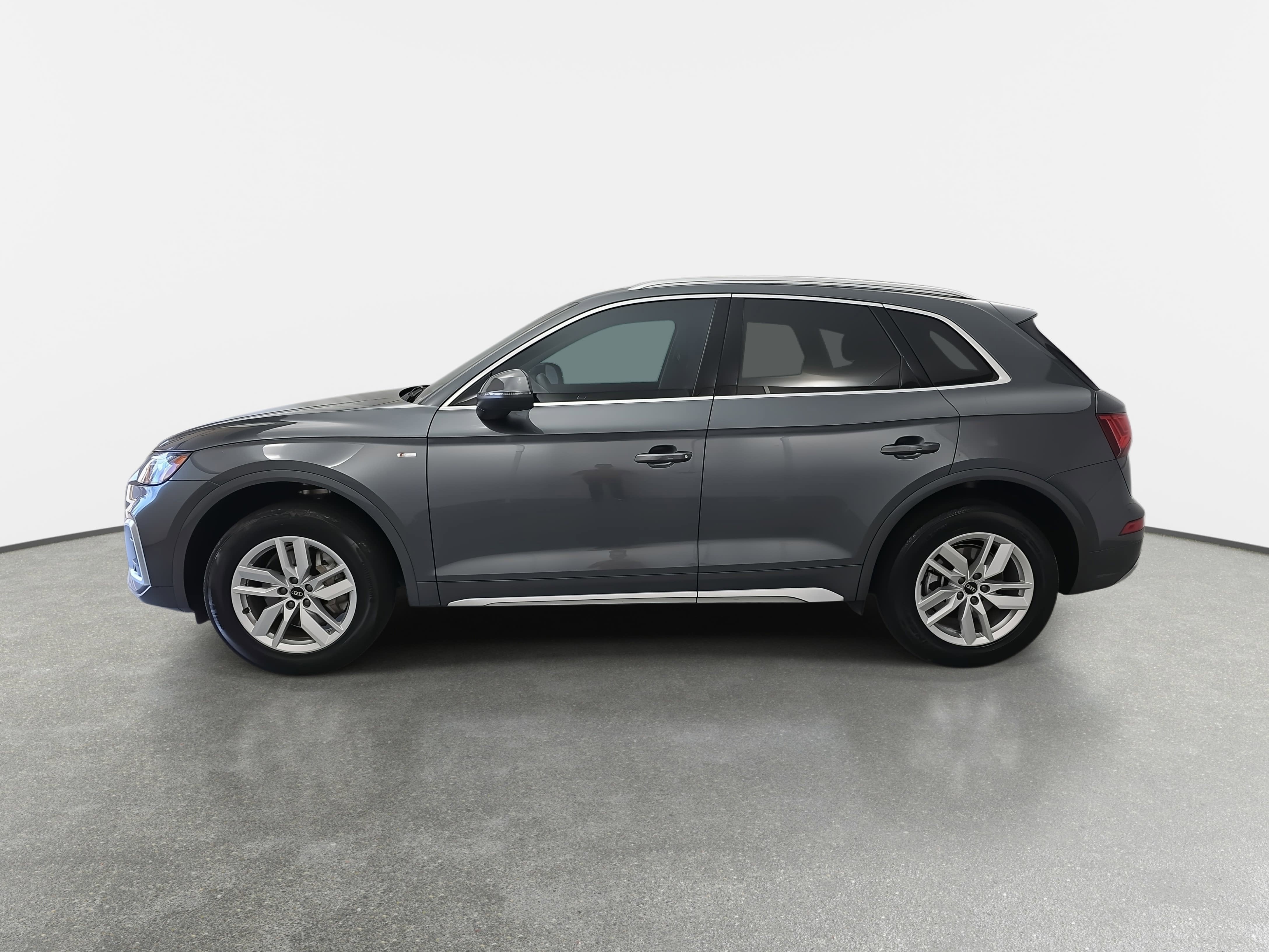 2023 Audi Q5 S line Premium