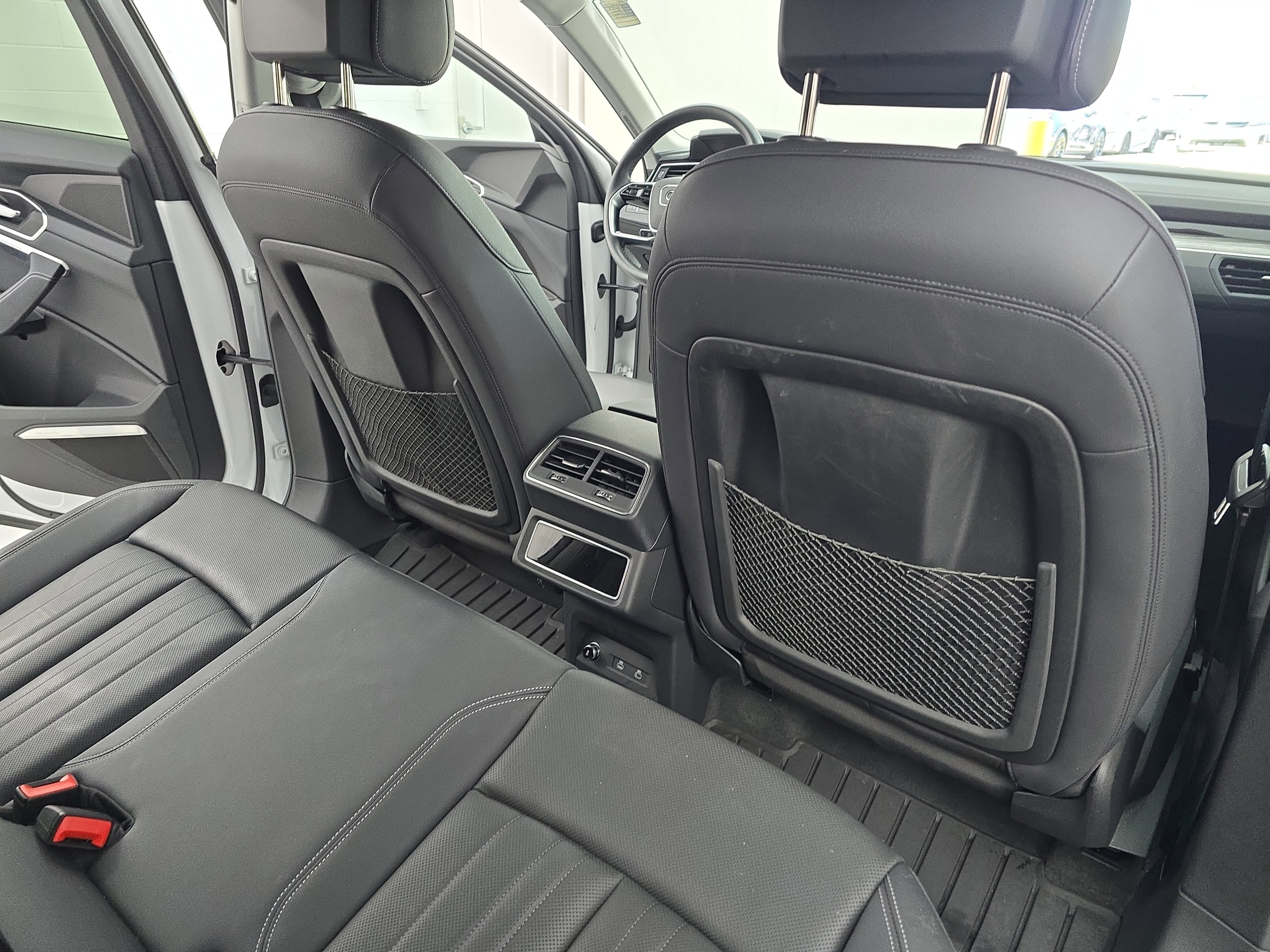 2023 Audi e-tron Premium Plus