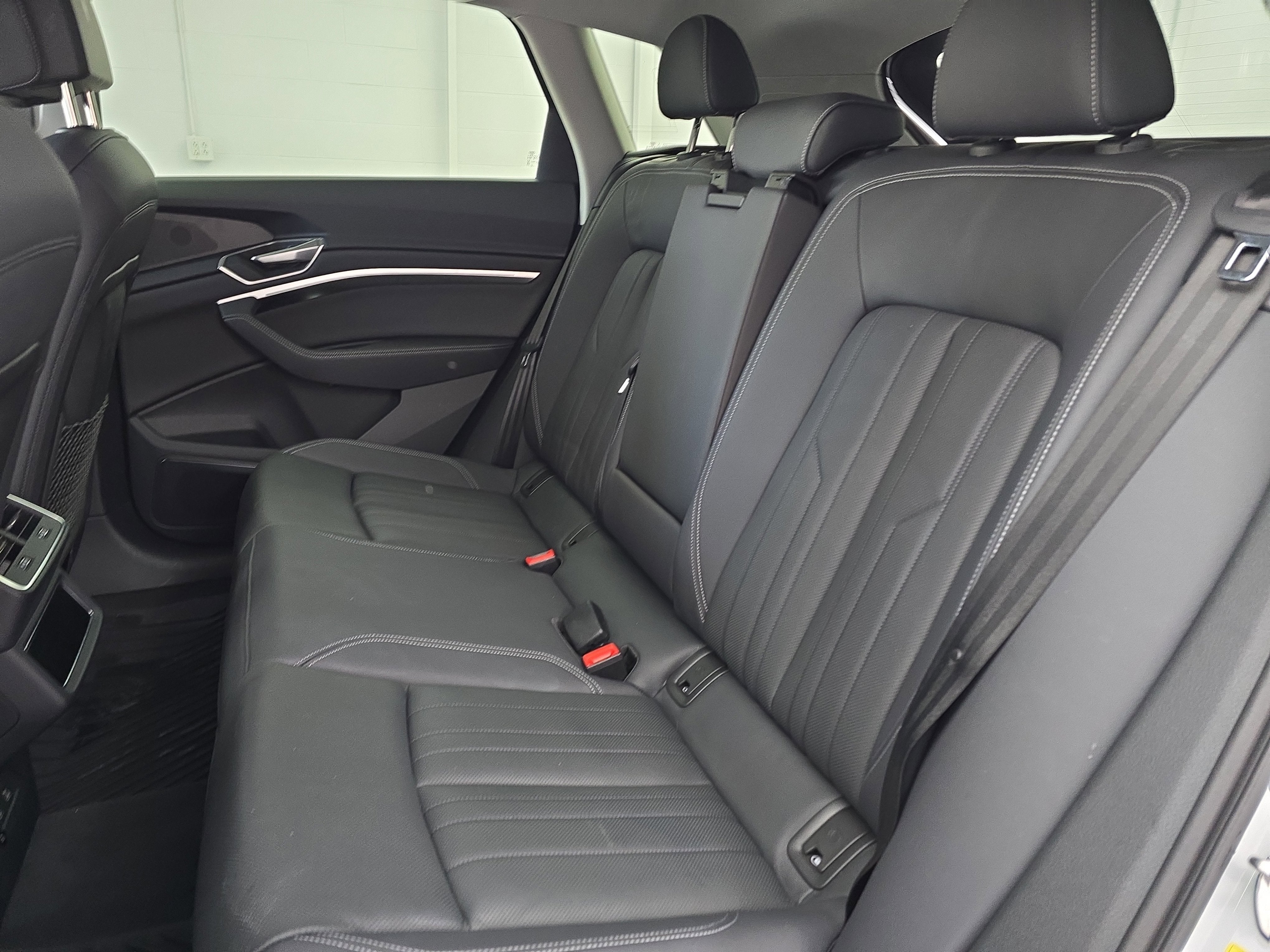 2023 Audi e-tron Premium Plus