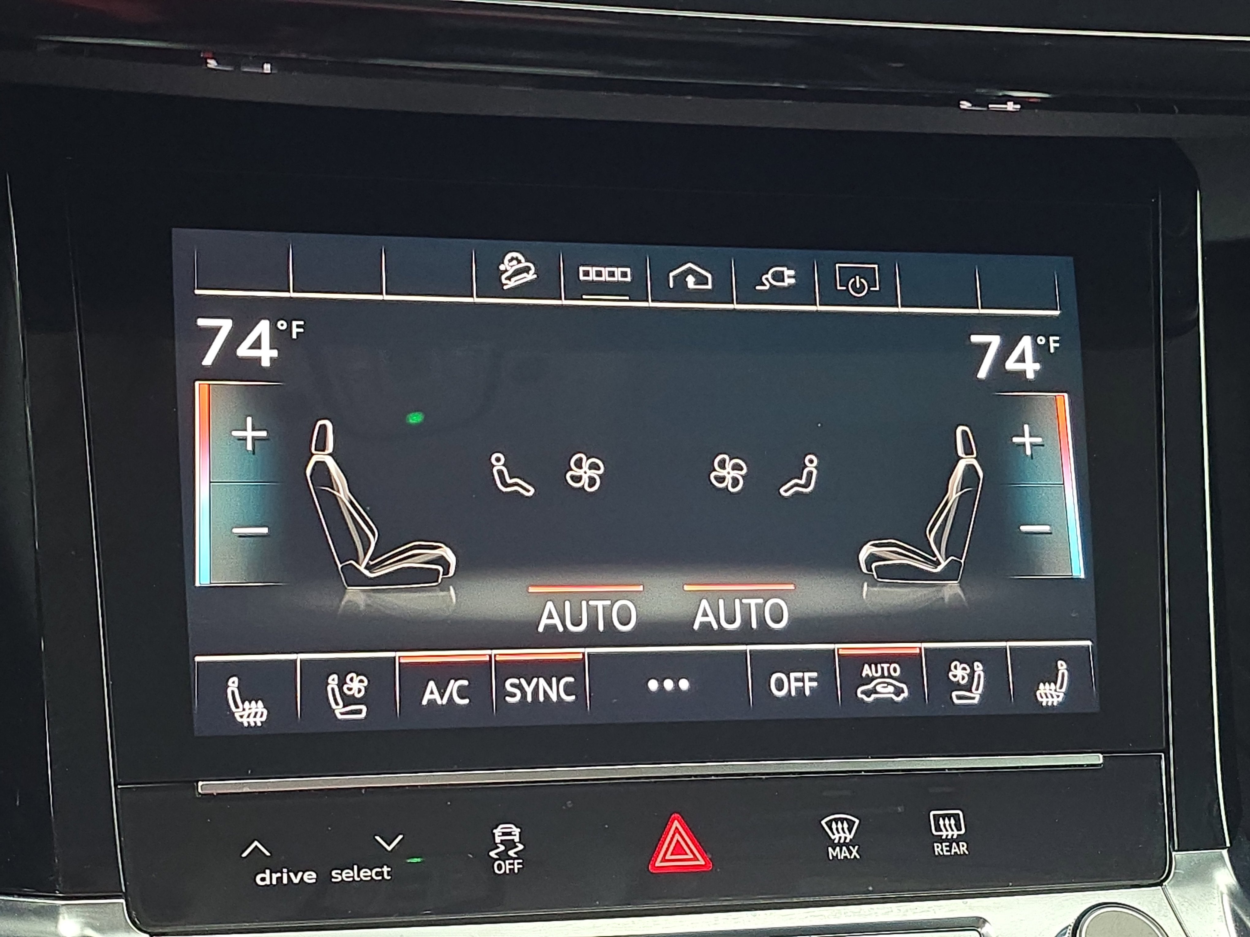 2023 Audi e-tron Premium Plus