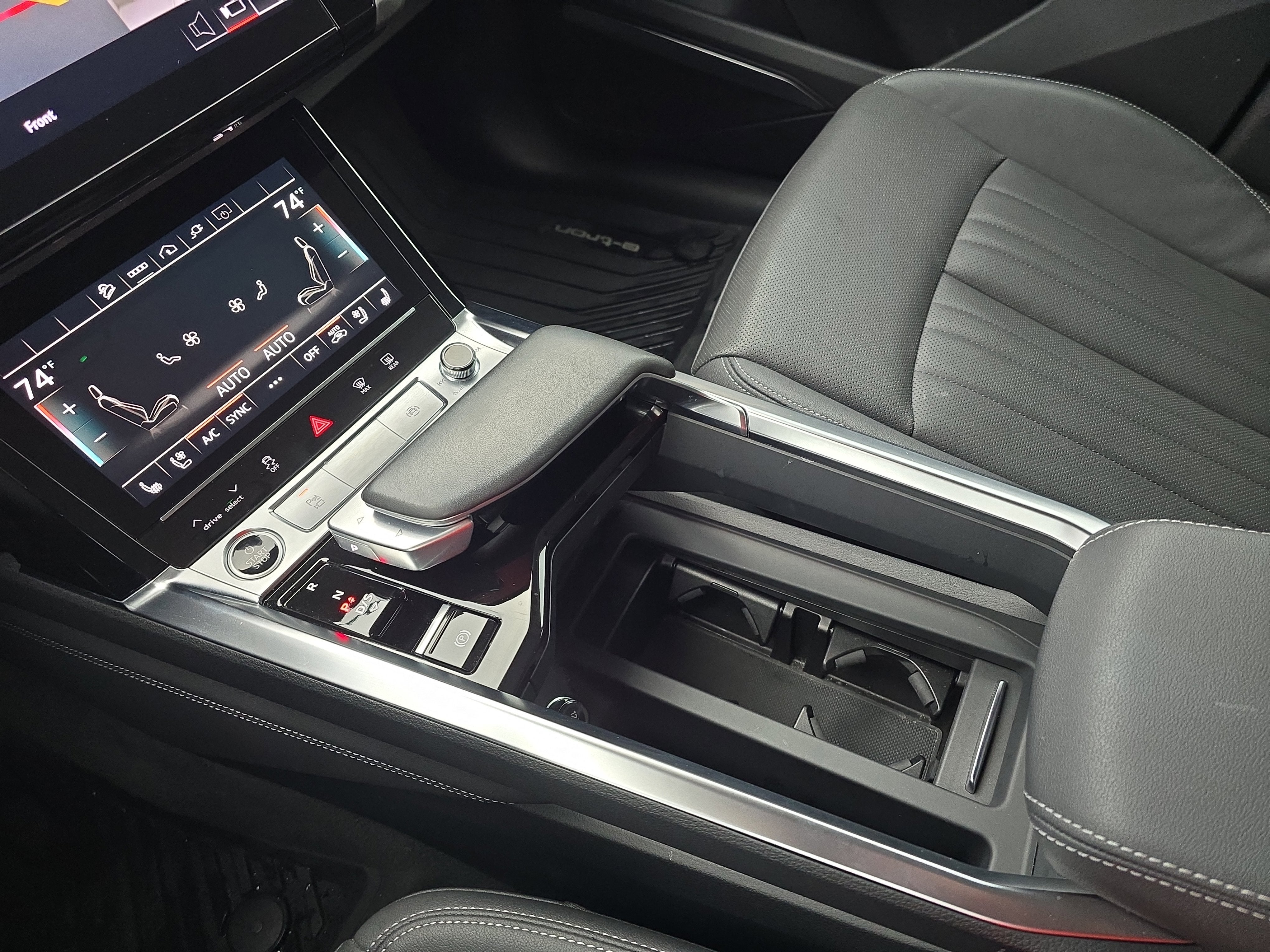 2023 Audi e-tron Premium Plus