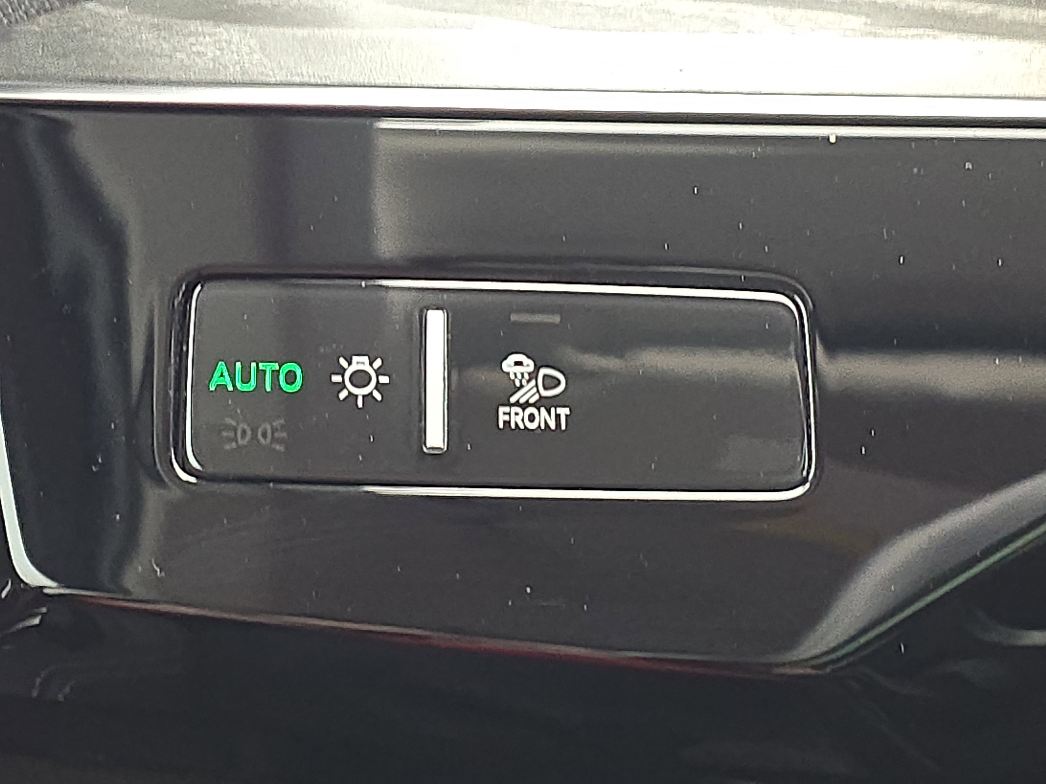 2023 Audi e-tron Premium Plus