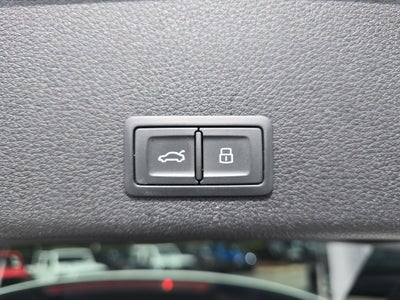 2019 Audi e-tron Premium Plus