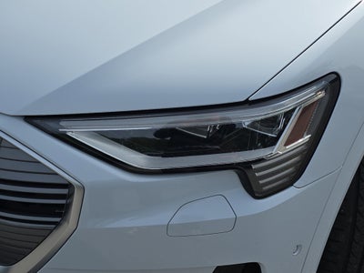 2019 Audi e-tron Premium Plus