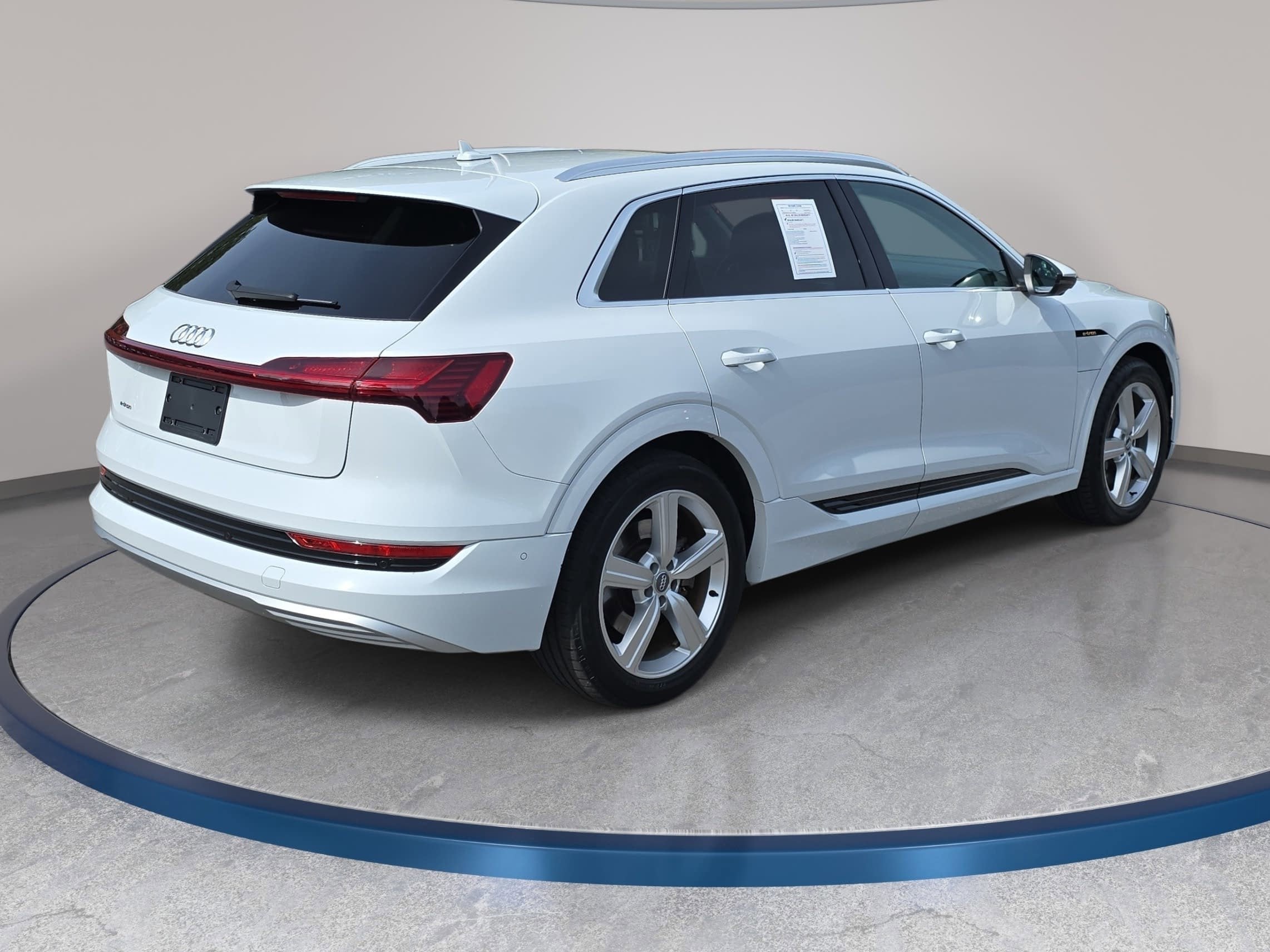 2019 Audi e-tron Premium Plus