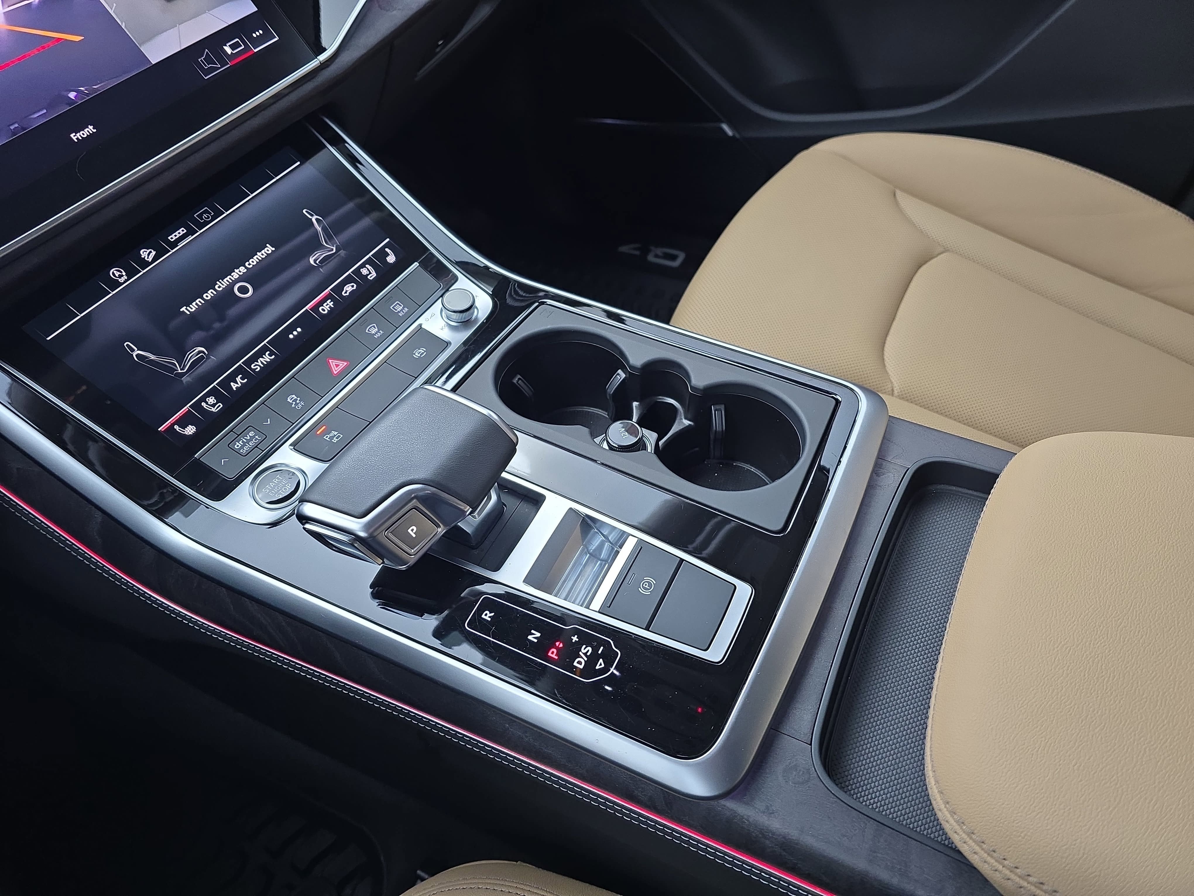 2025 Audi Q7 Premium Plus