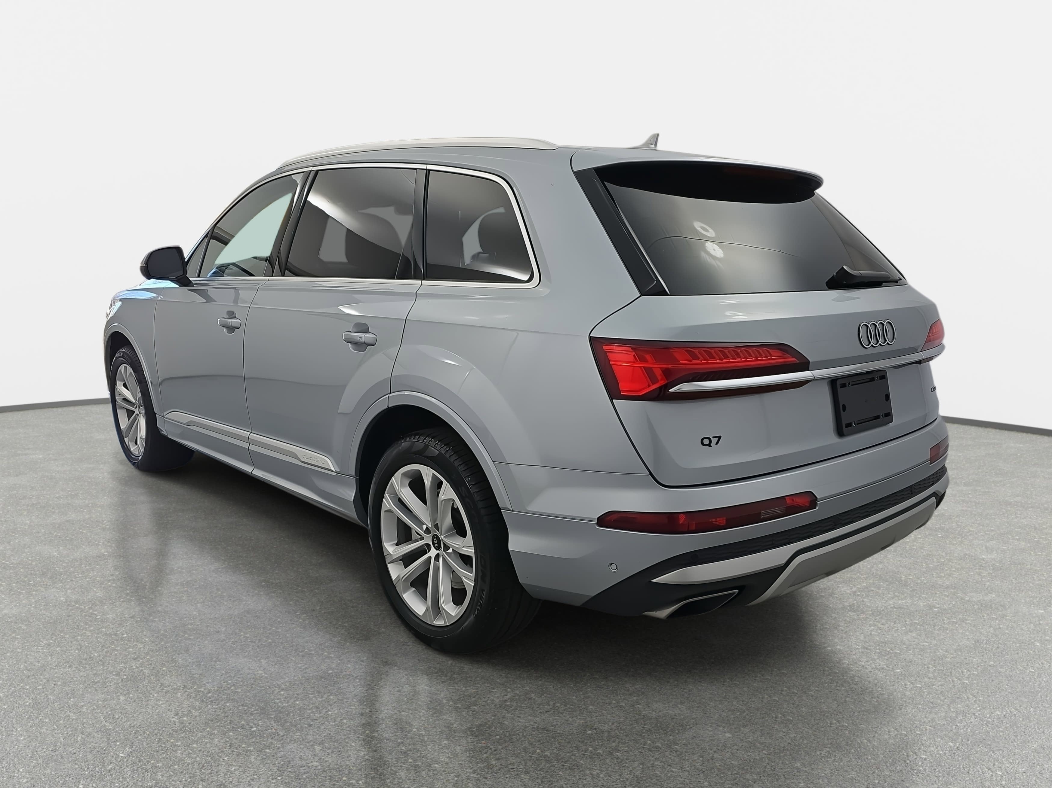 2025 Audi Q7 Premium Plus