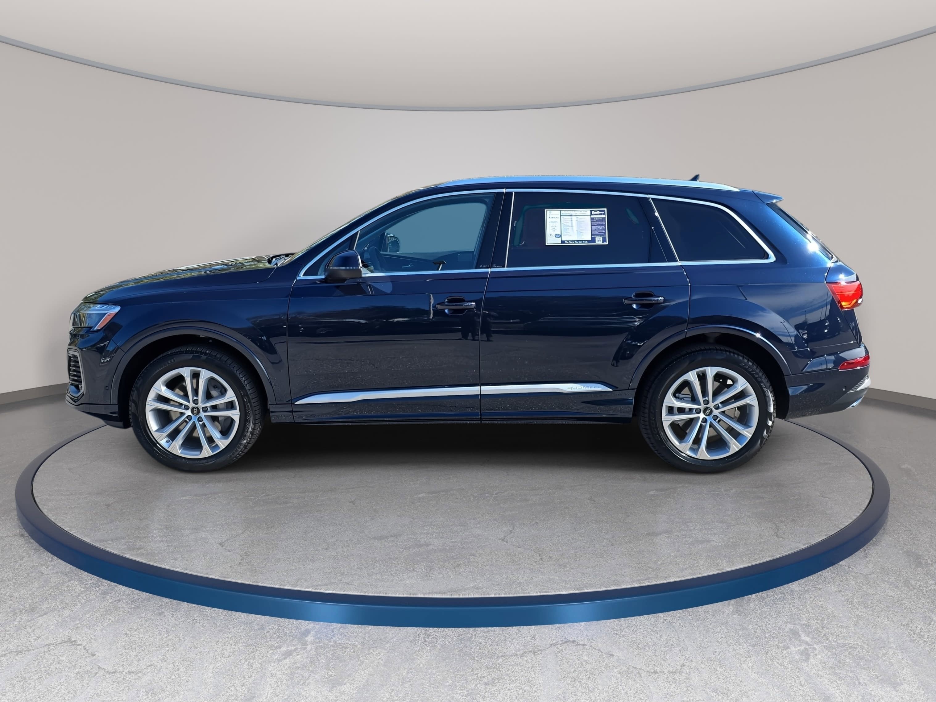 2025 Audi Q7 Premium Plus