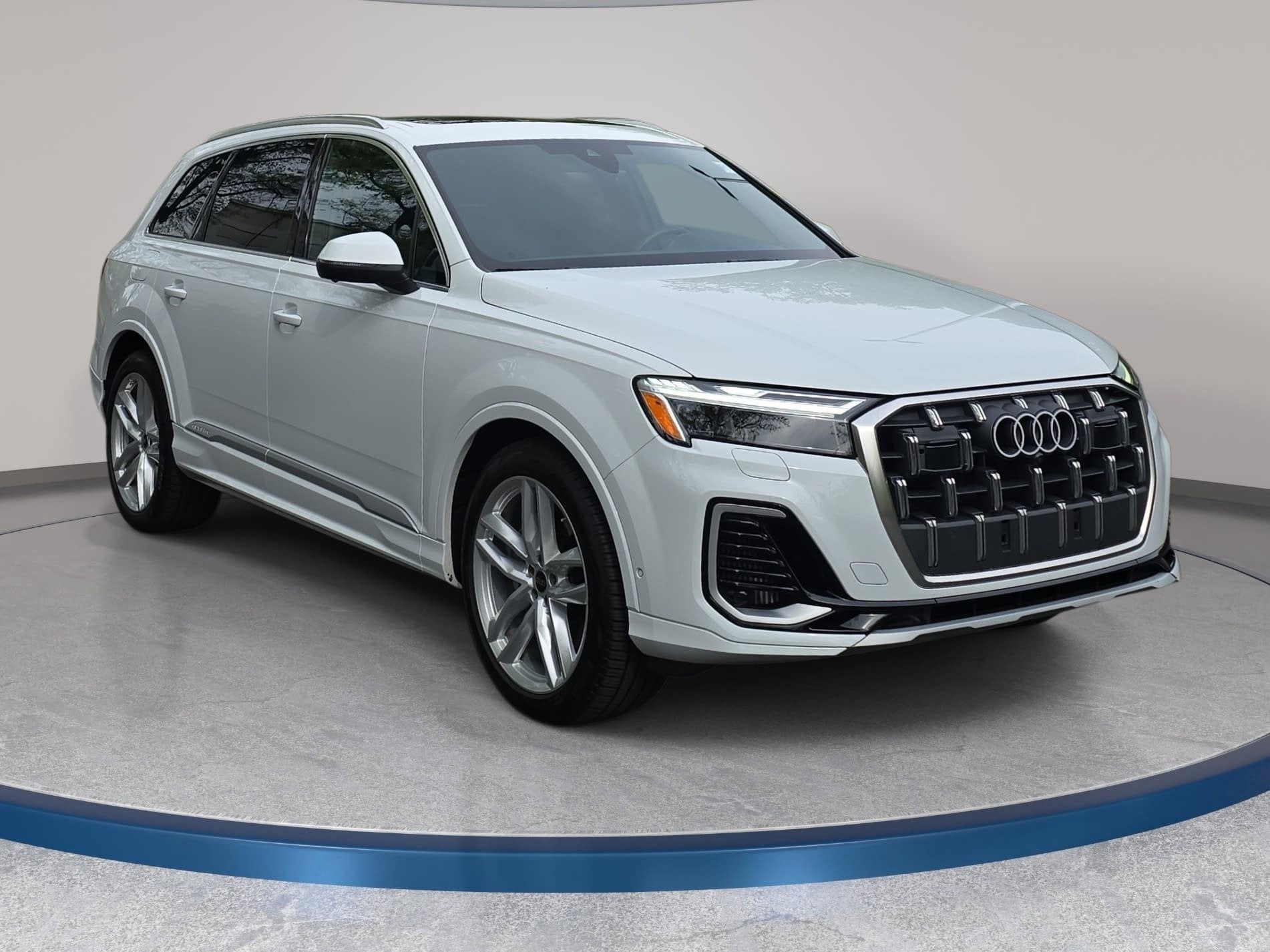 2025 Audi Q7 Premium Plus