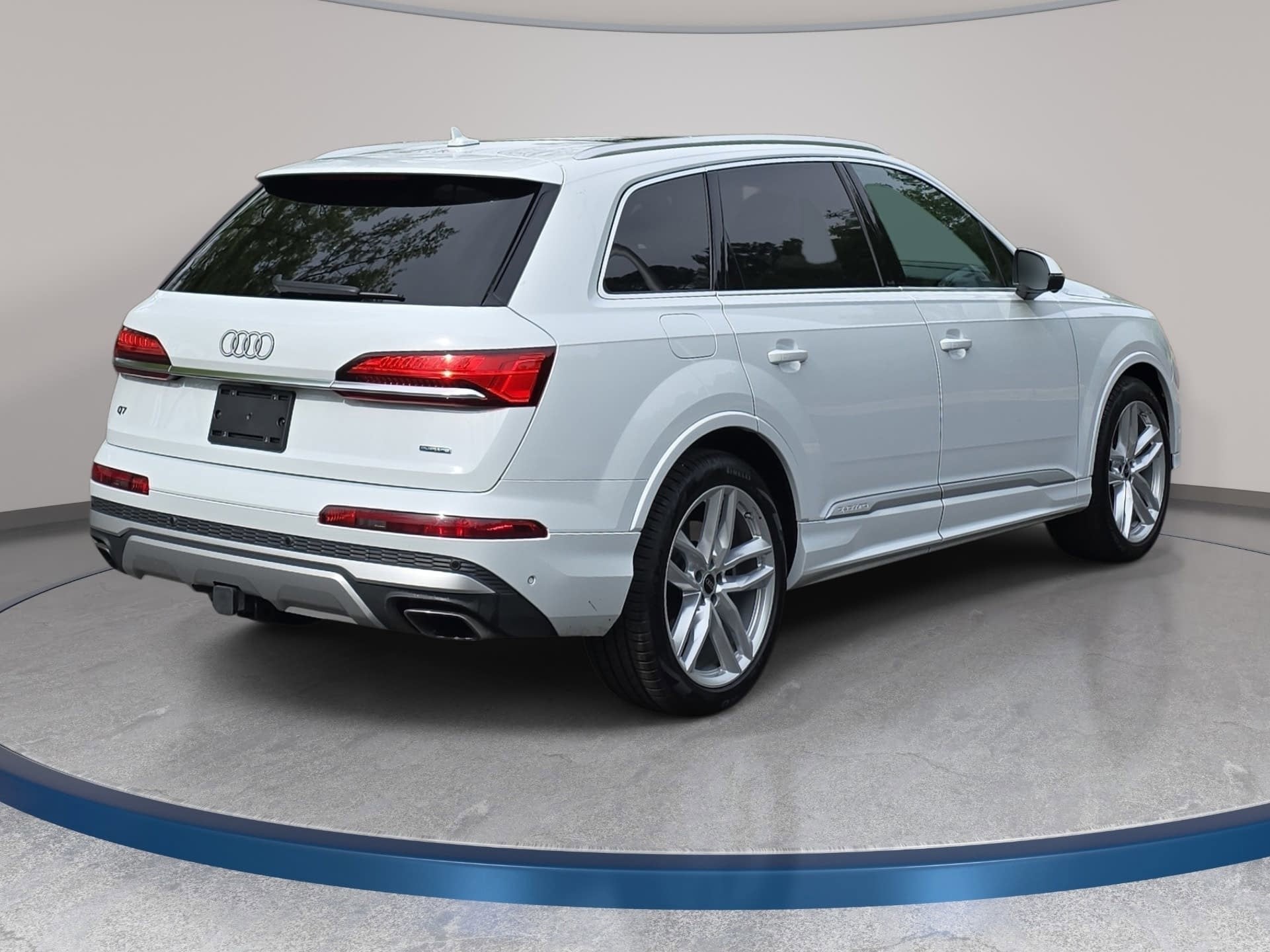 2025 Audi Q7 Premium Plus