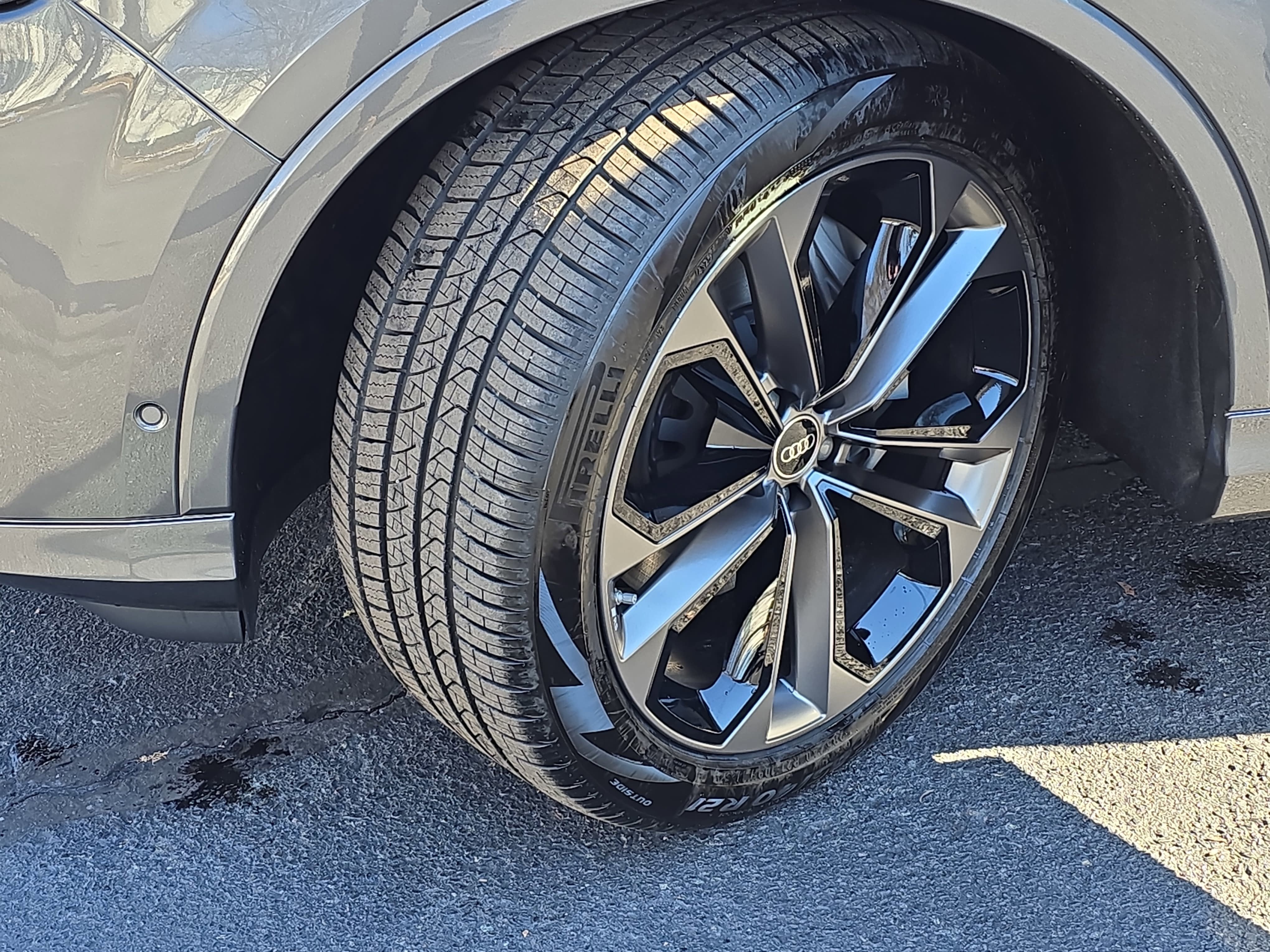 2026 Audi Q7 Premium Plus