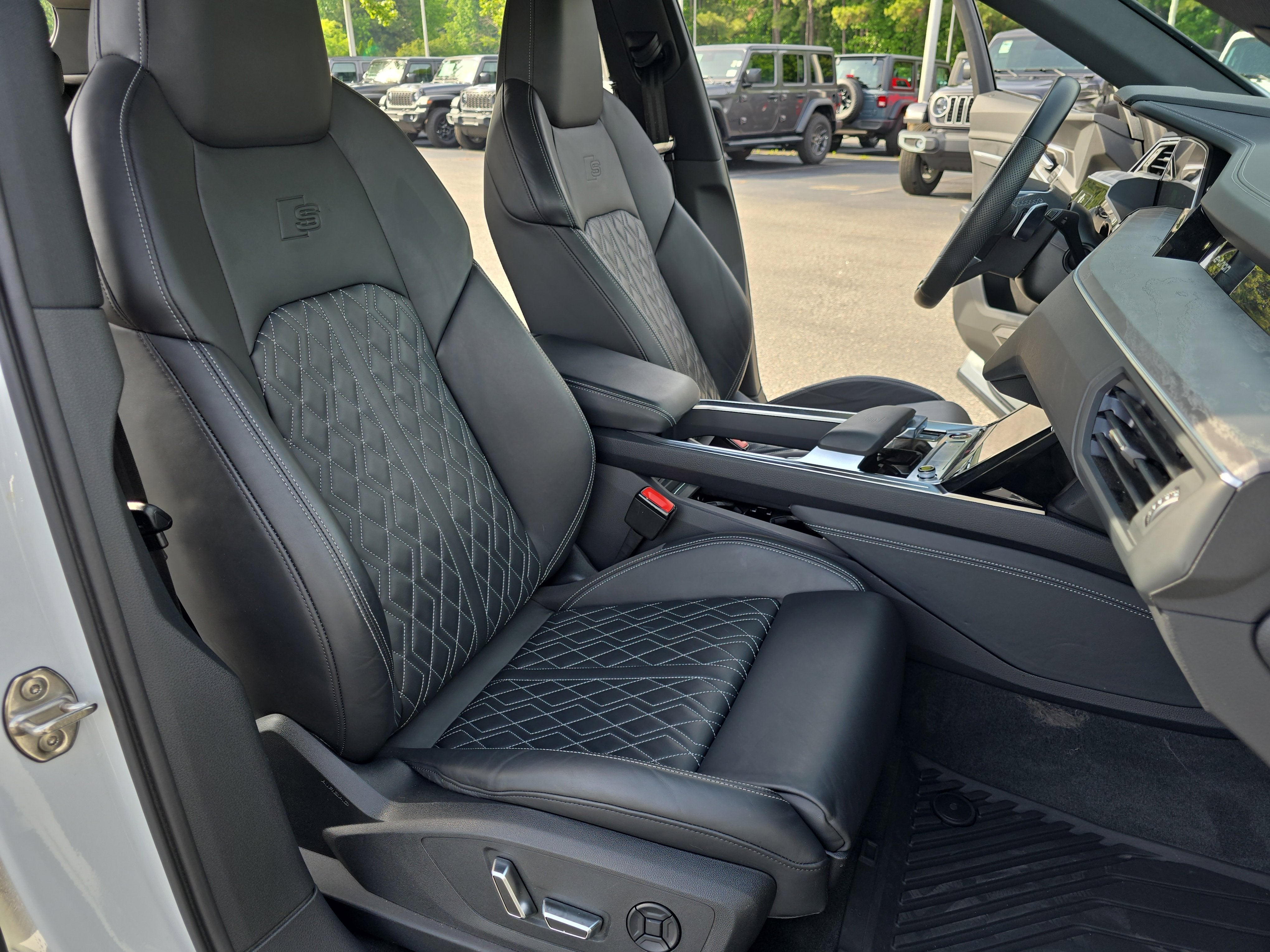 2022 Audi e-tron S Prestige