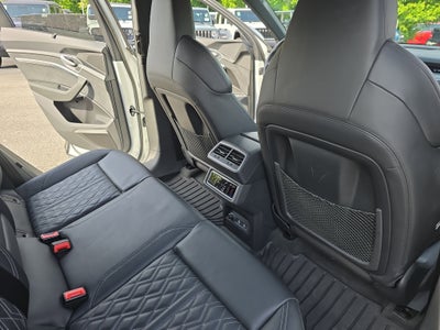 2022 Audi e-tron S Prestige