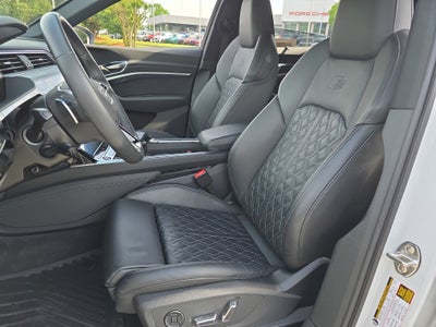 2022 Audi e-tron S Prestige