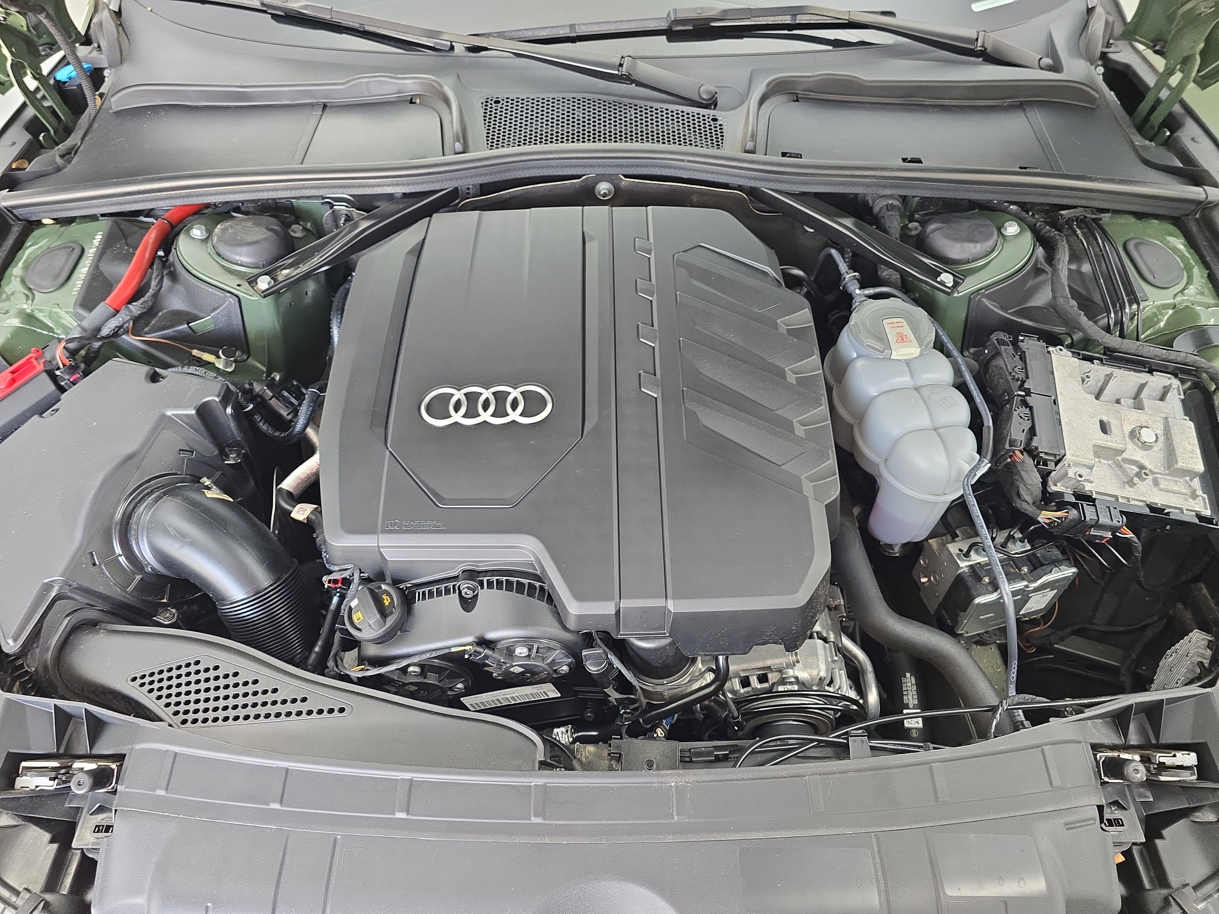 2023 Audi A5 Cabriolet S line Prestige