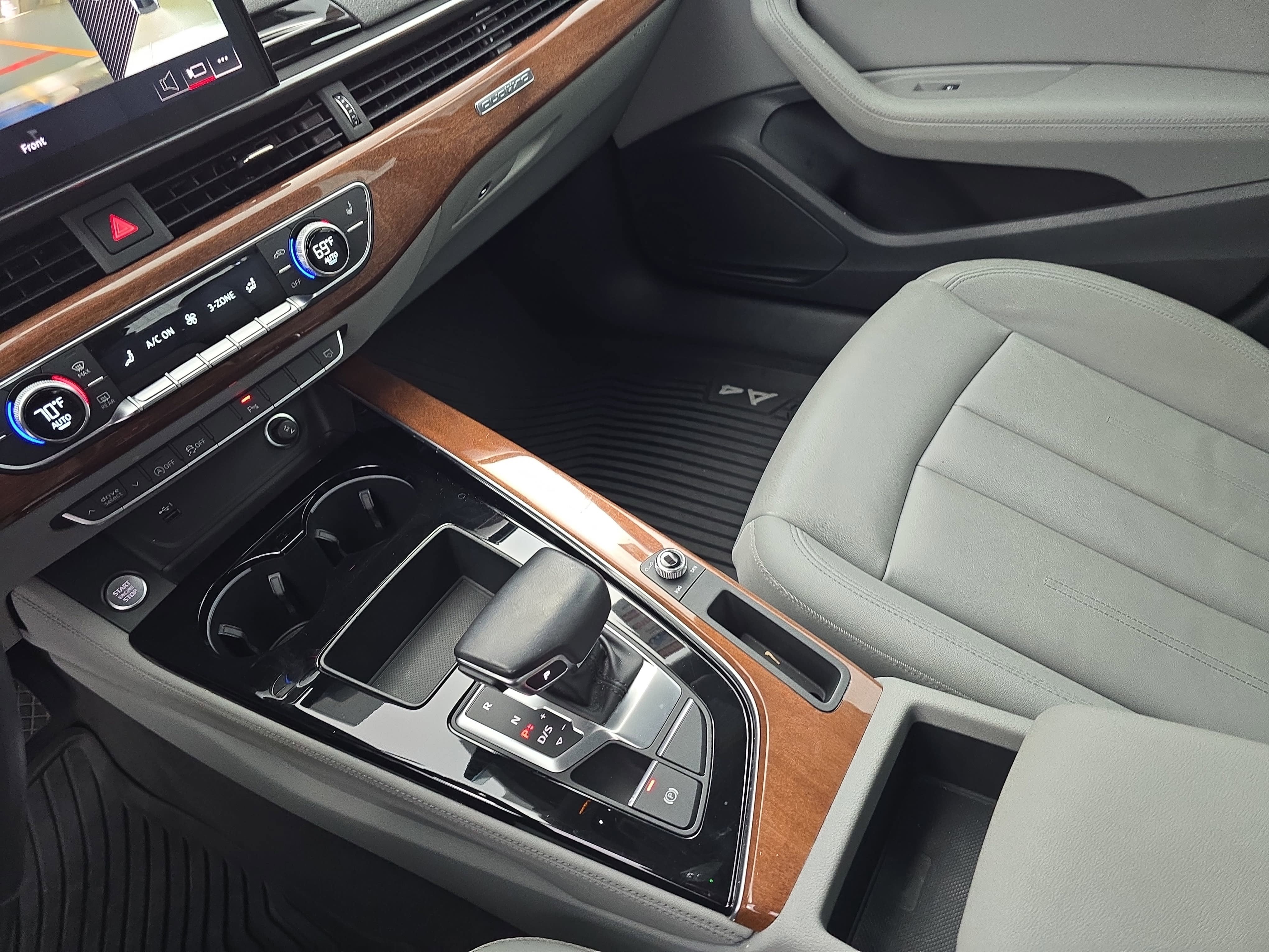 2022 Audi A4 Sedan Premium Plus