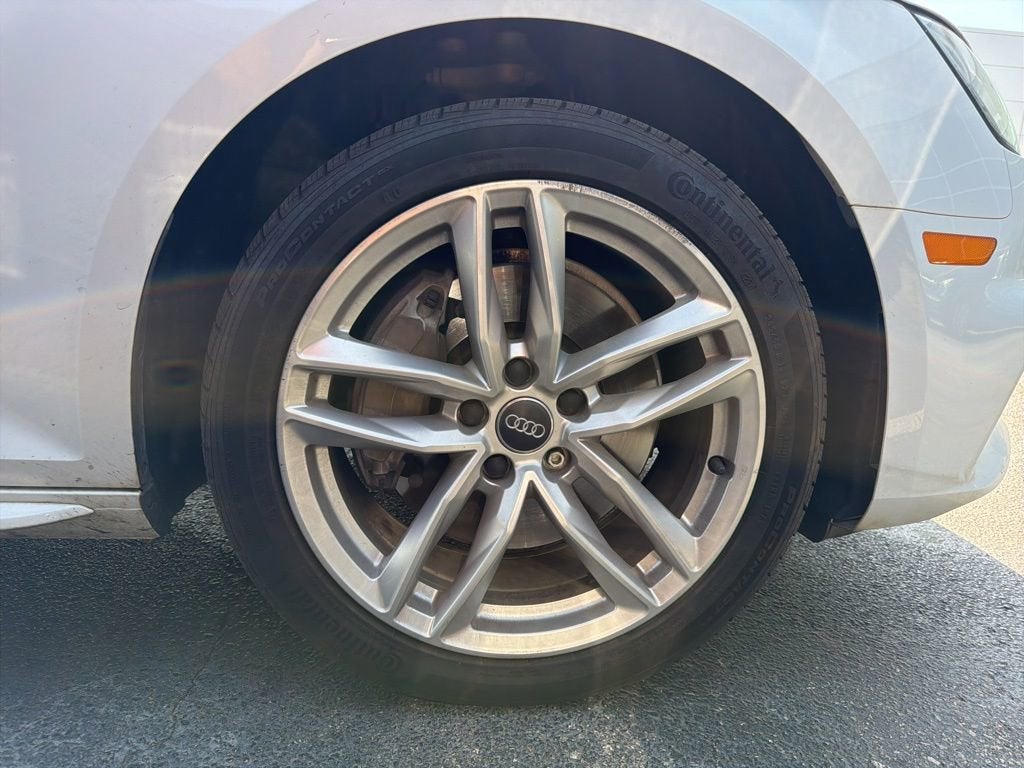 2017 Audi A4 Season of Audi Premium