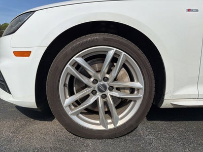 2017 Audi A4 Season of Audi Premium