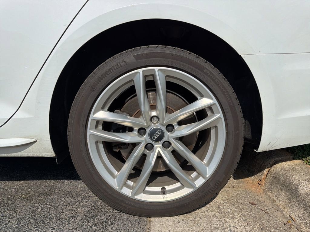 2017 Audi A4 Season of Audi Premium