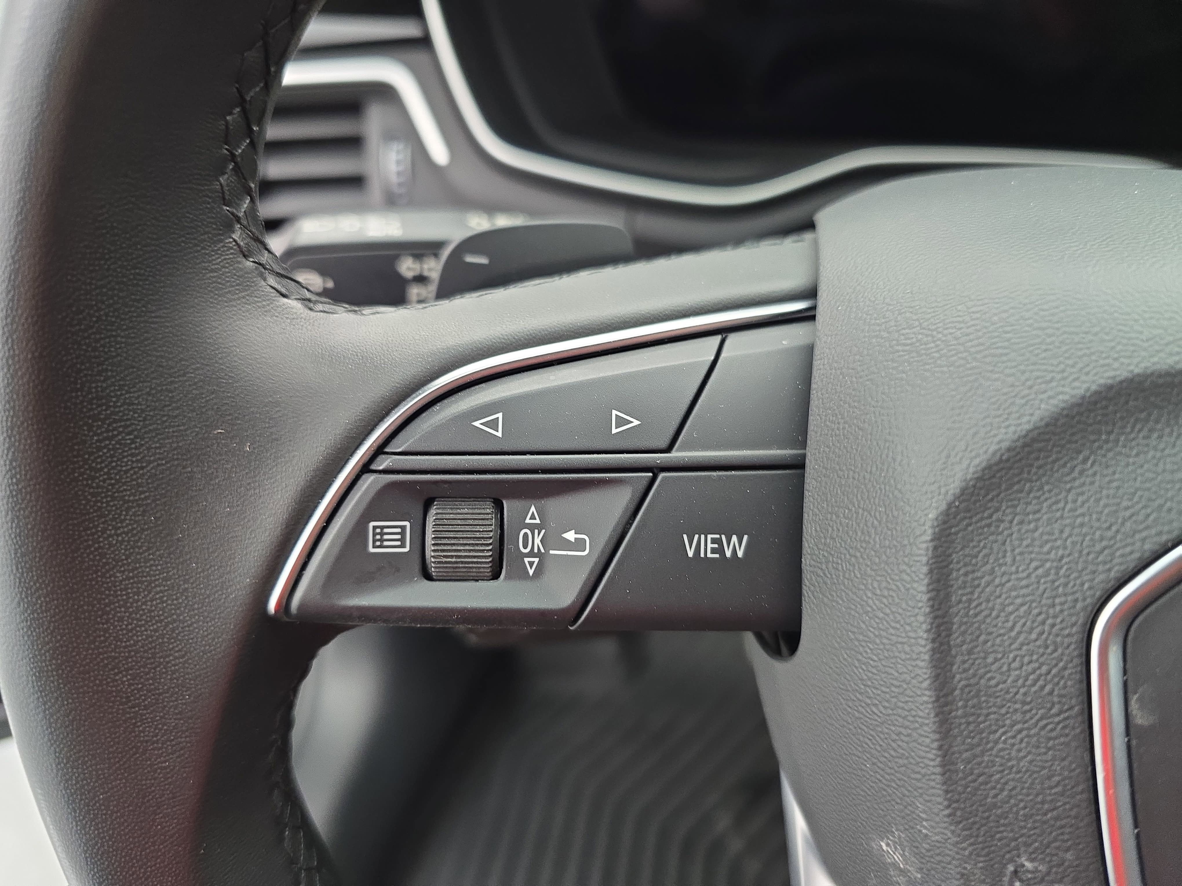 2023 Audi A4 Sedan S line Prestige