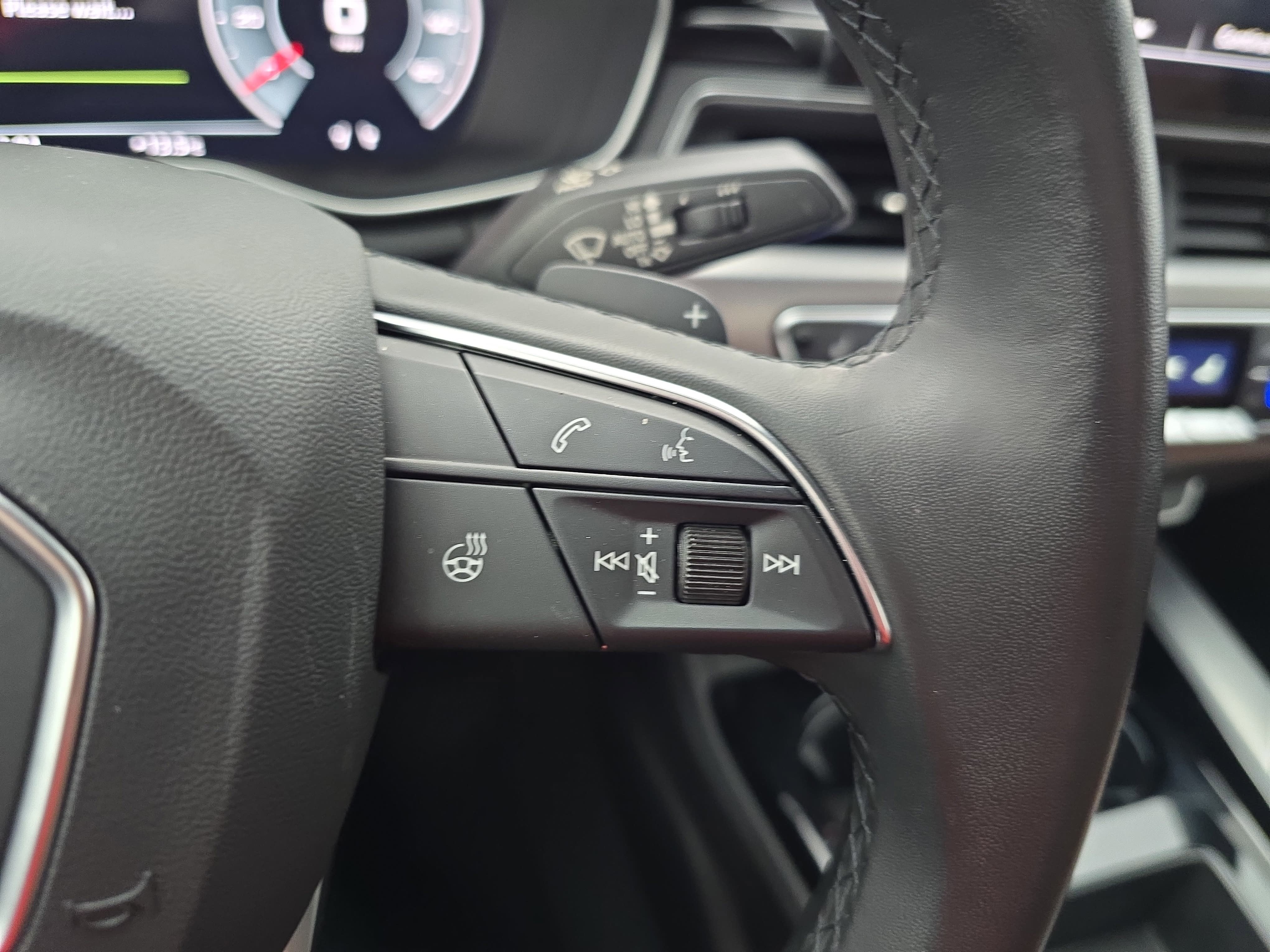 2023 Audi A4 Sedan S line Prestige