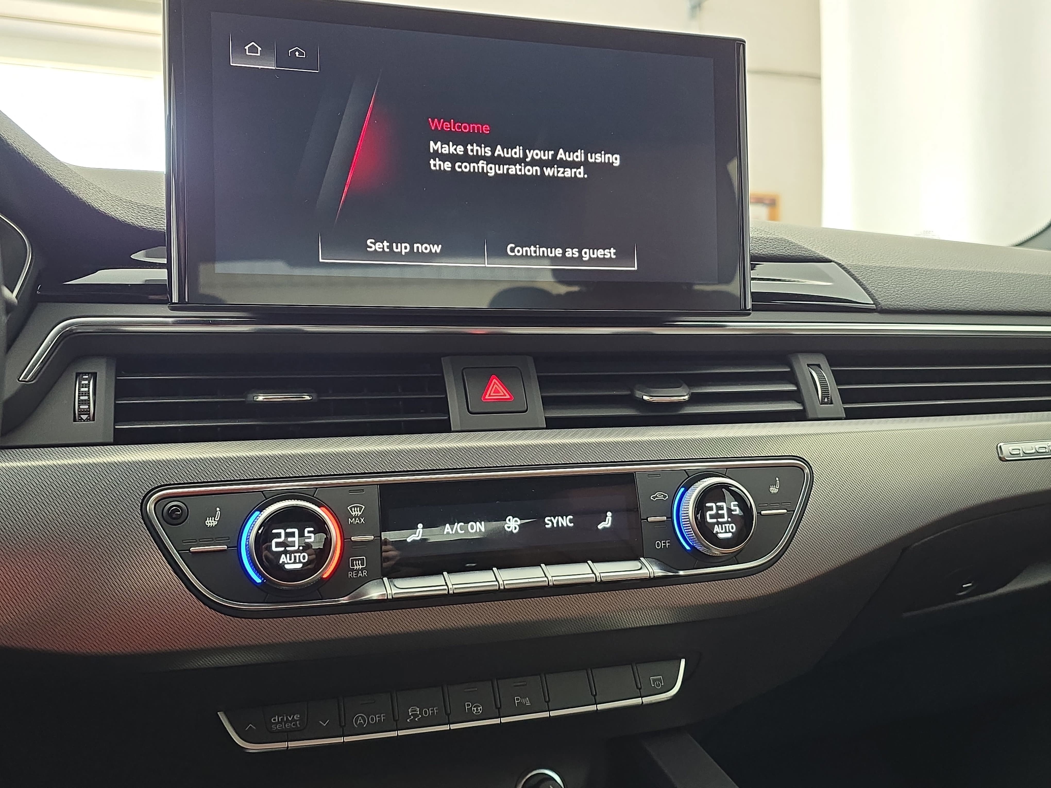 2023 Audi A4 Sedan S line Prestige