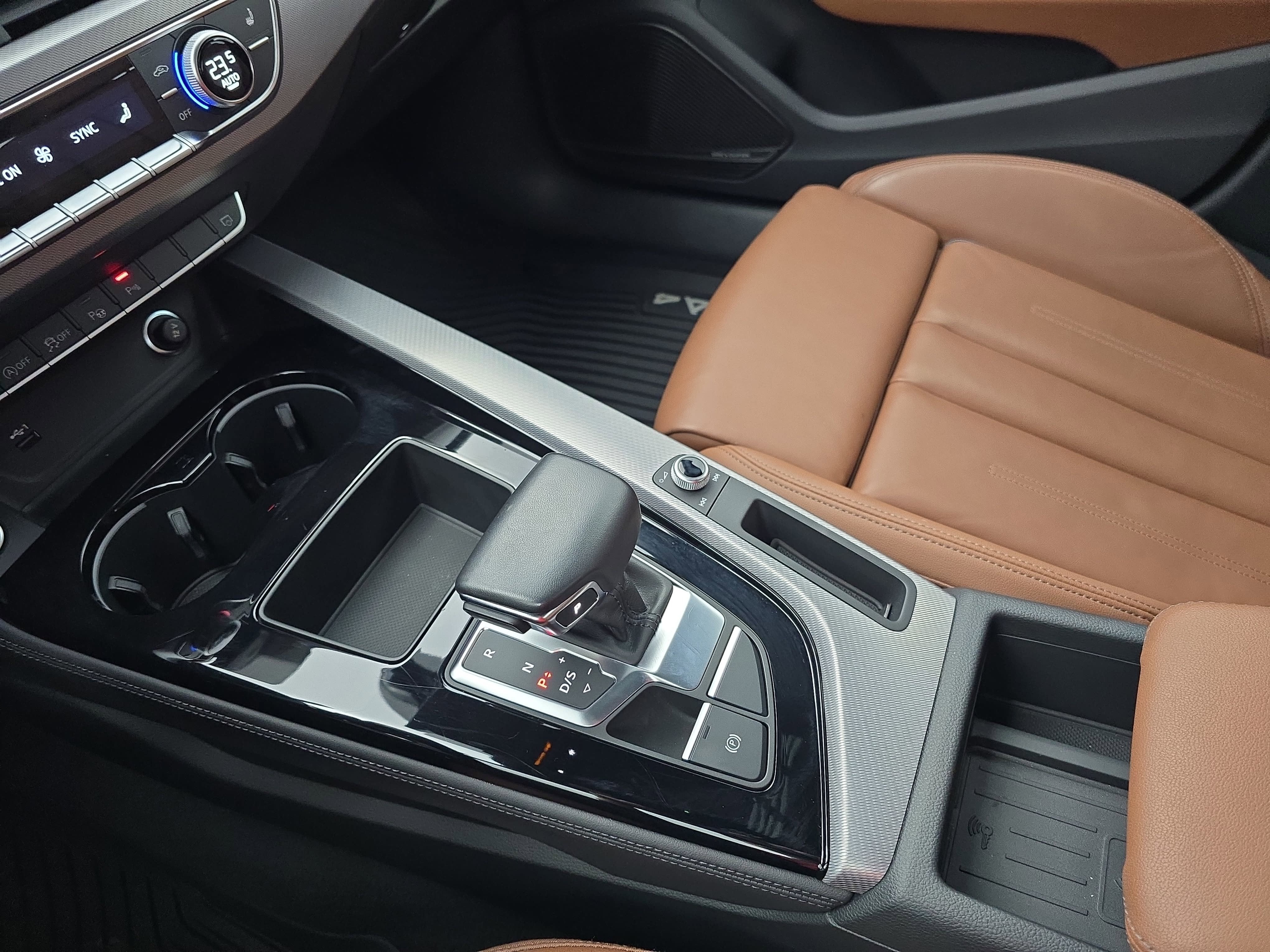 2023 Audi A4 Sedan S line Prestige