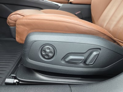 2023 Audi A4 Sedan S line Prestige