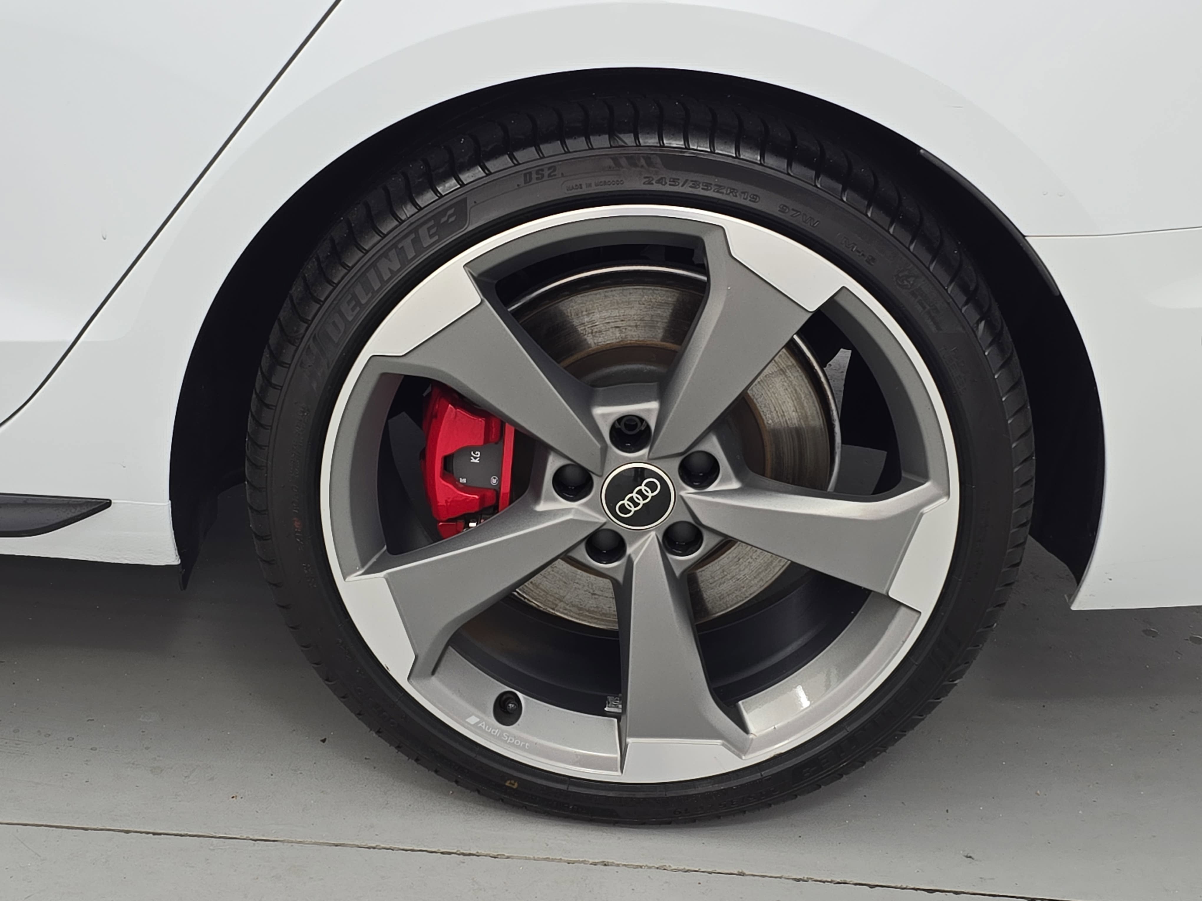 2023 Audi A4 Sedan S line Prestige