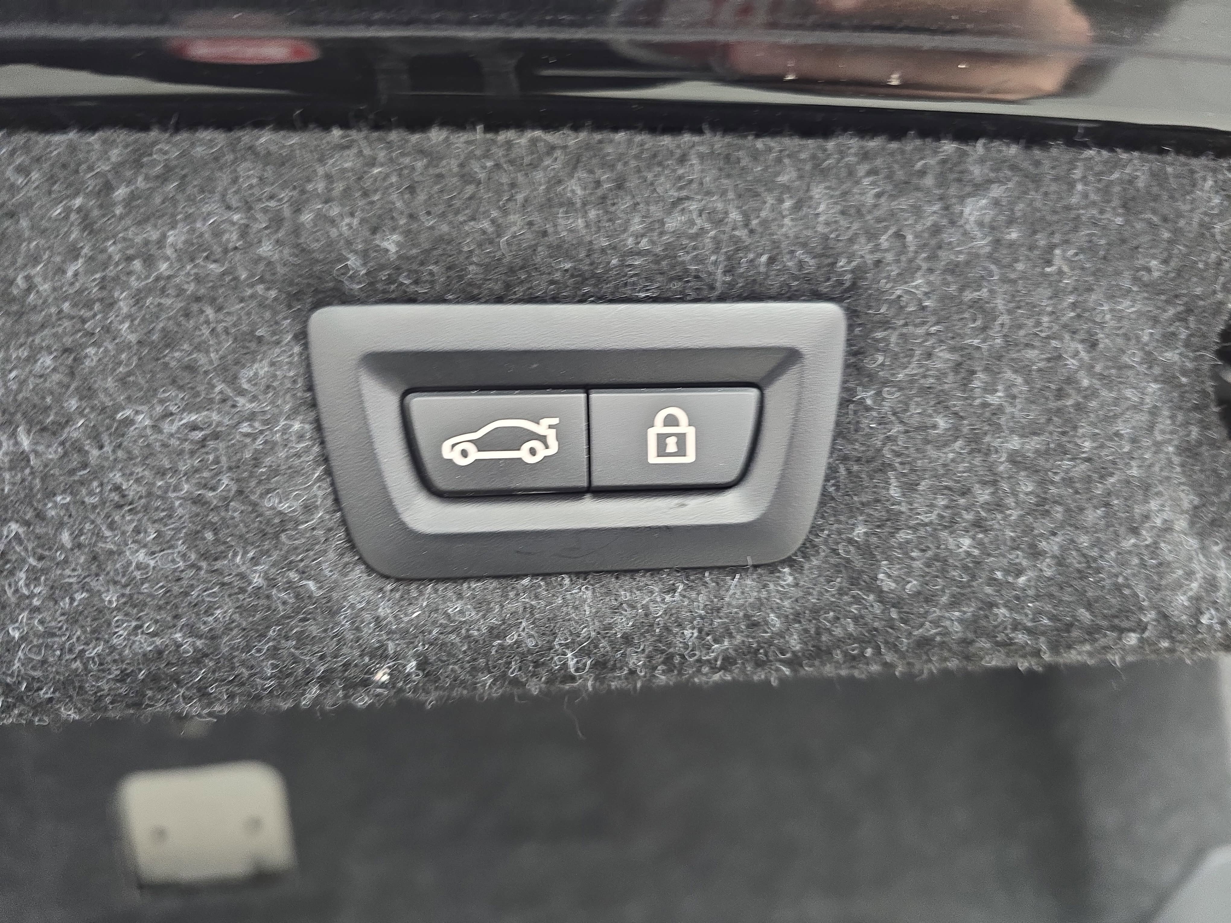 2023 BMW 5 Series 530i