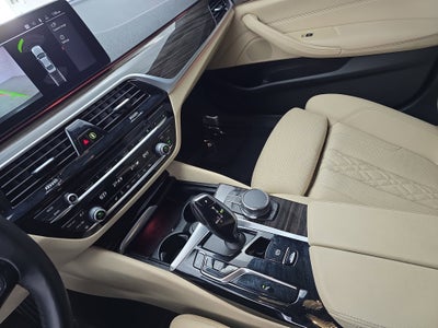 2023 BMW 5 Series 530i