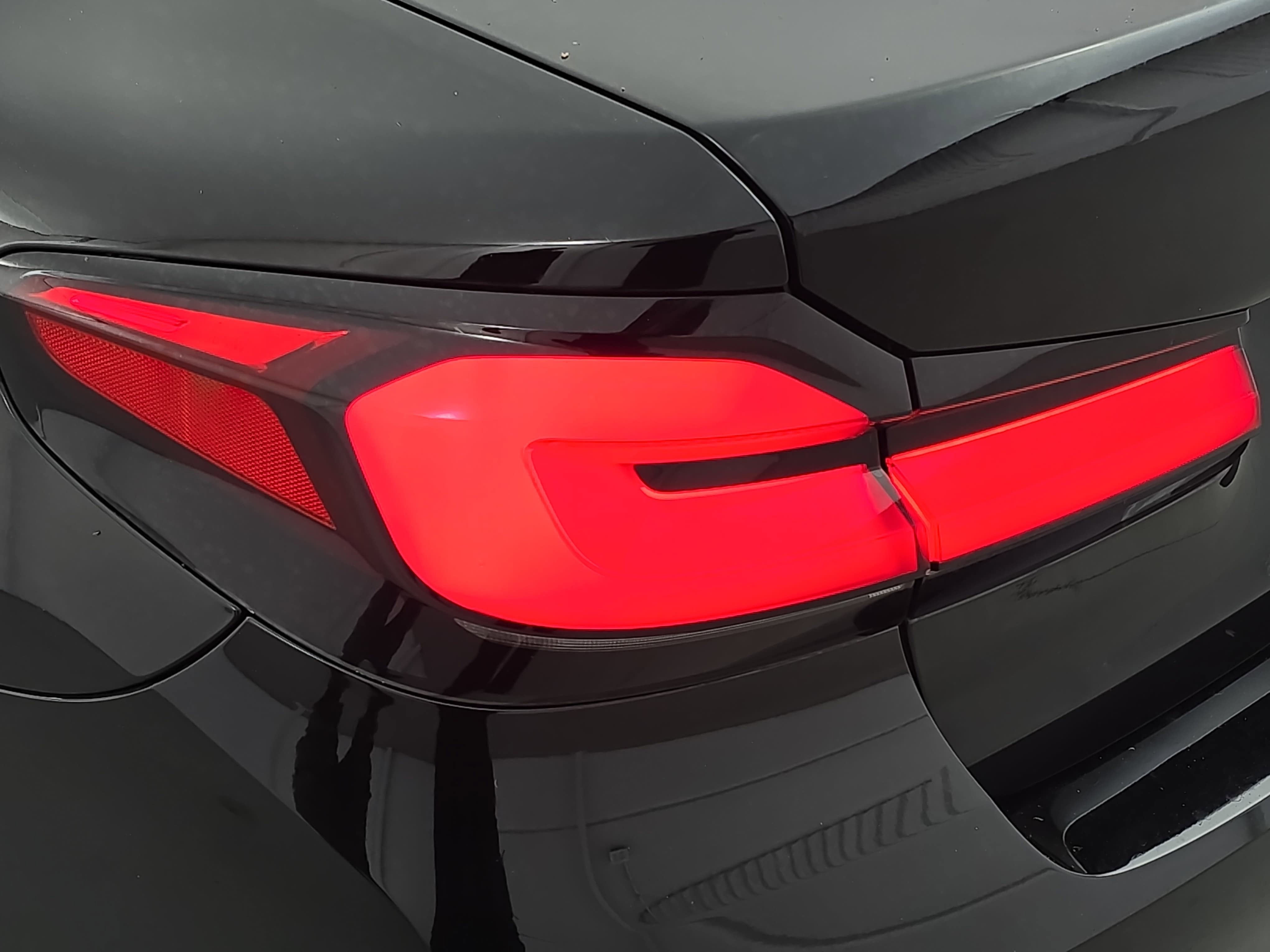 2023 BMW 5 Series 530i