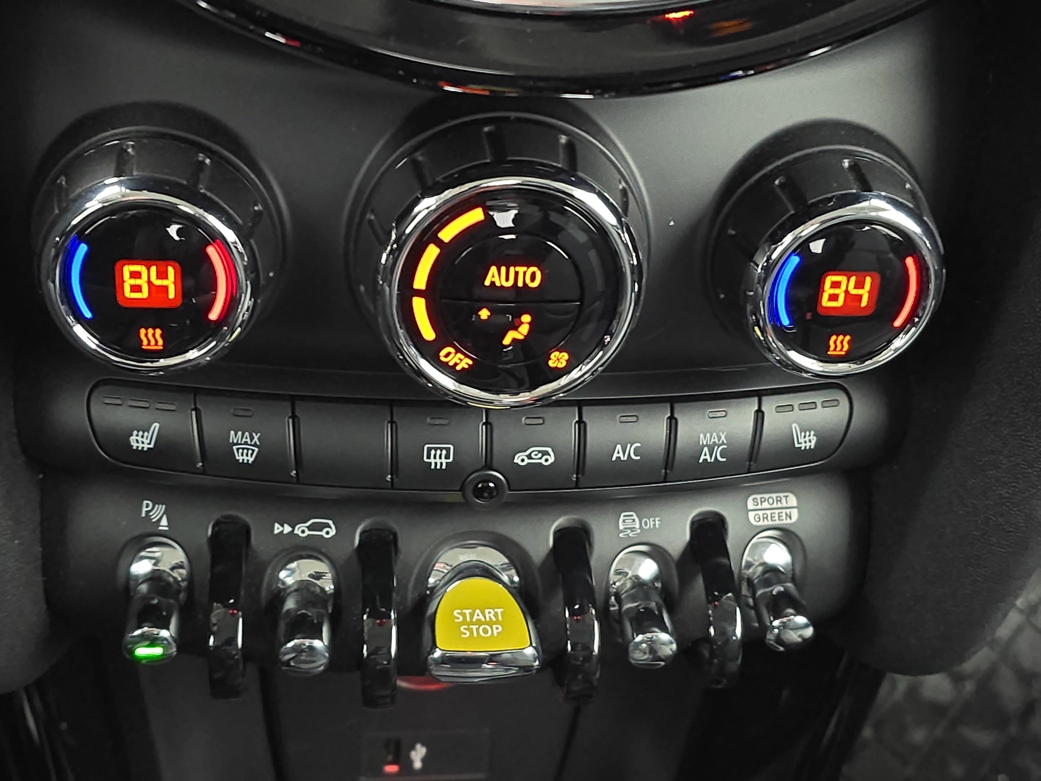 2022 MINI Hardtop 2 Door Cooper SE