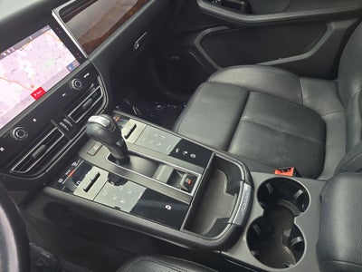 2023 Porsche Macan T