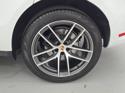 2023 Porsche Macan T