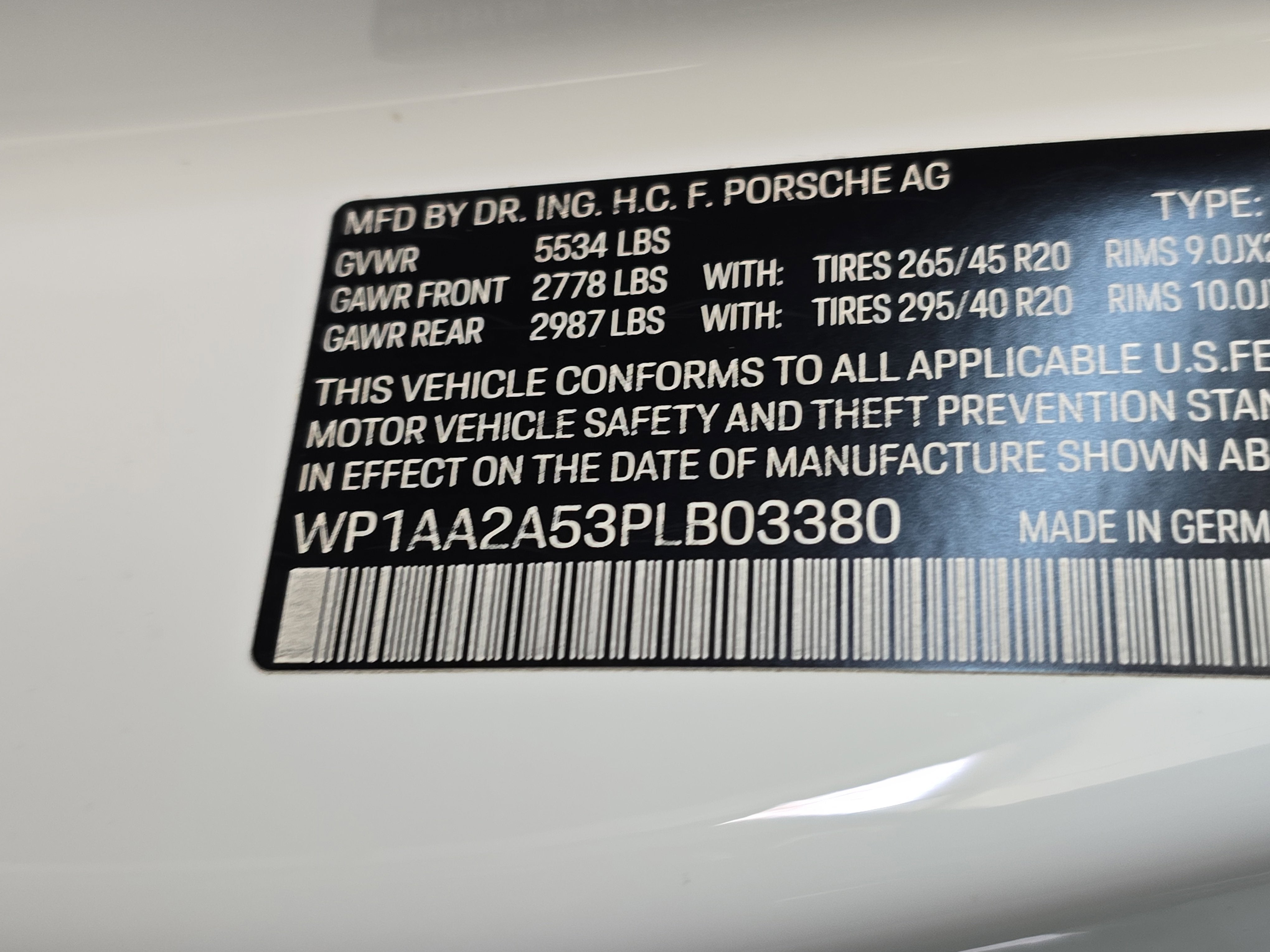 2023 Porsche Macan T