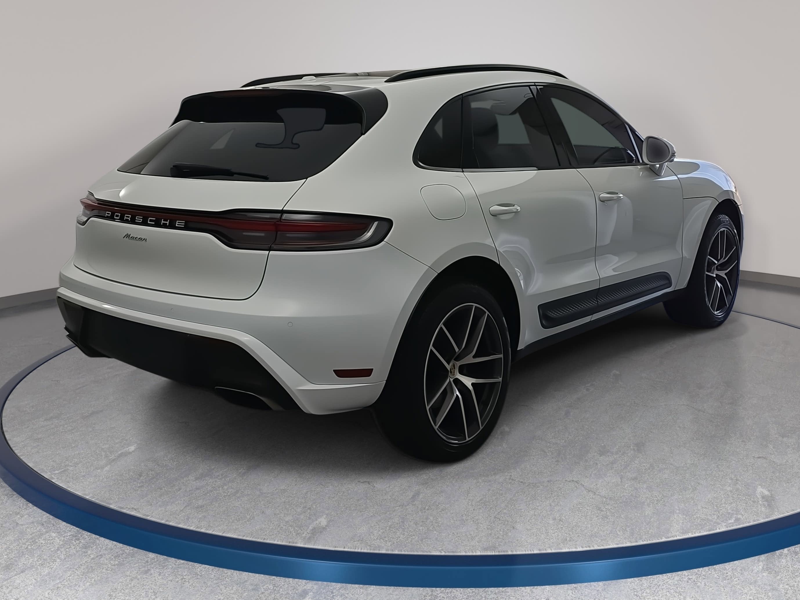 2023 Porsche Macan T