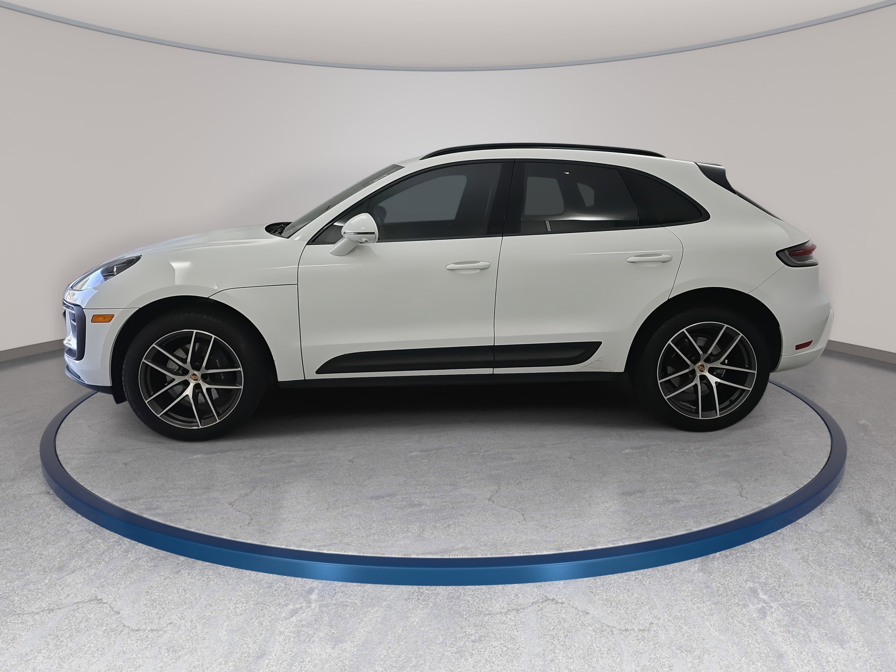 2023 Porsche Macan T