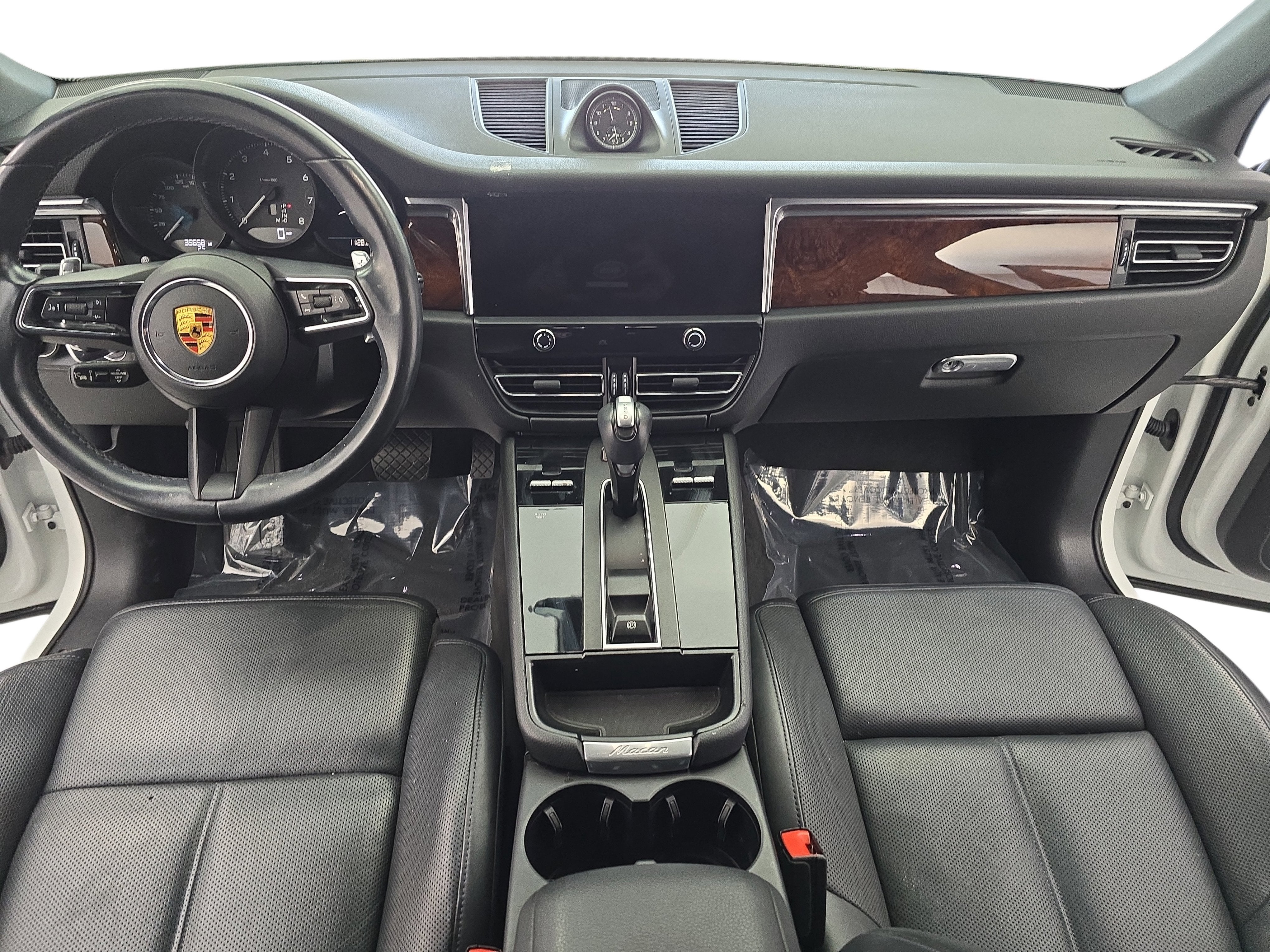 2023 Porsche Macan T