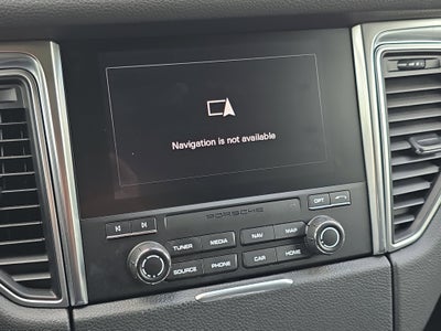 2018 Porsche Macan Base