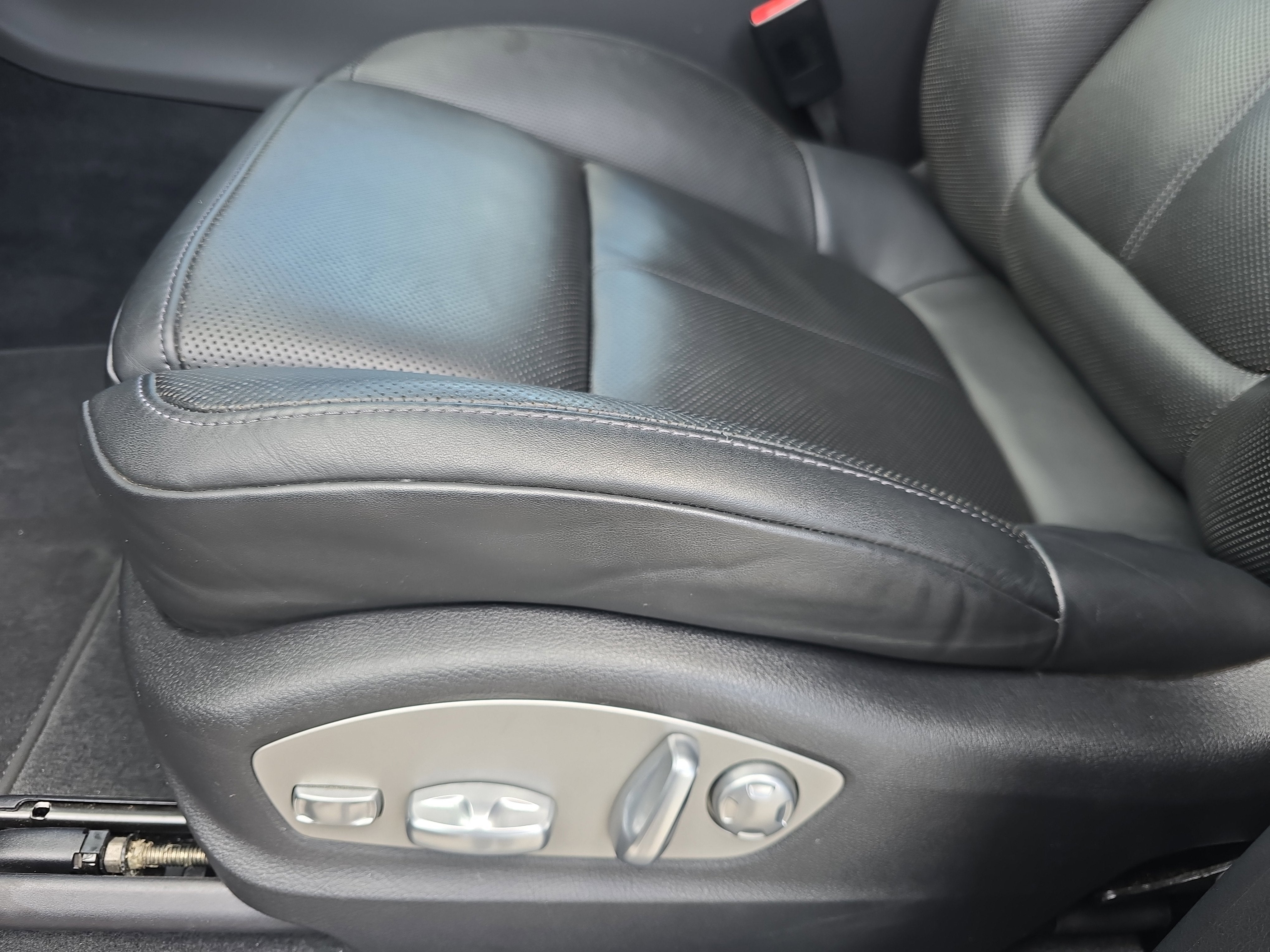 2018 Porsche Macan Base