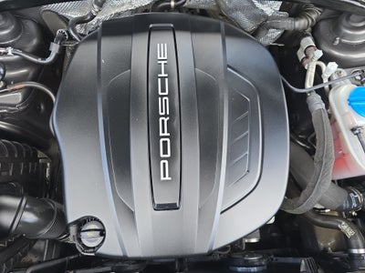 2018 Porsche Macan Base