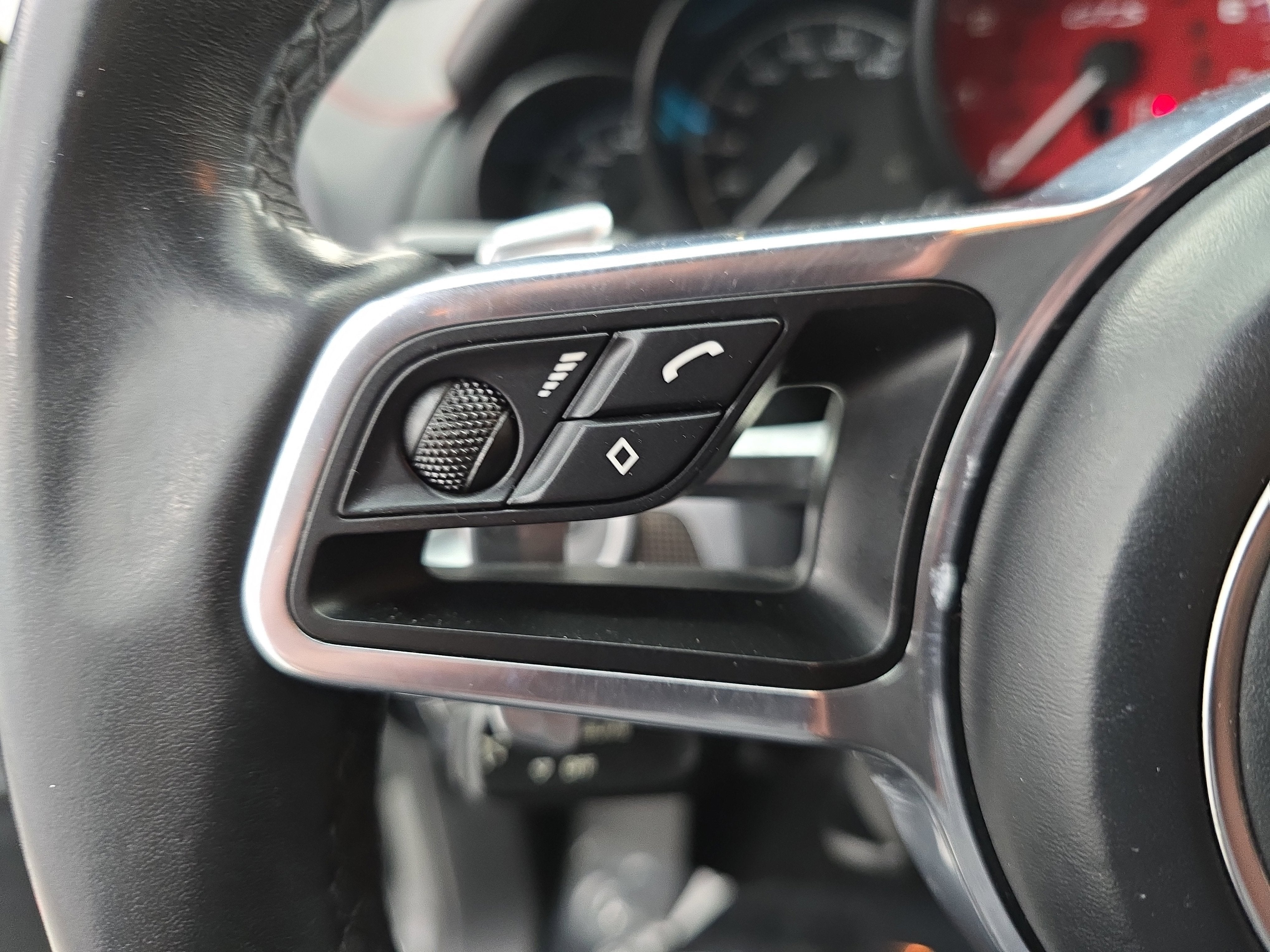 2016 Porsche Cayenne GTS