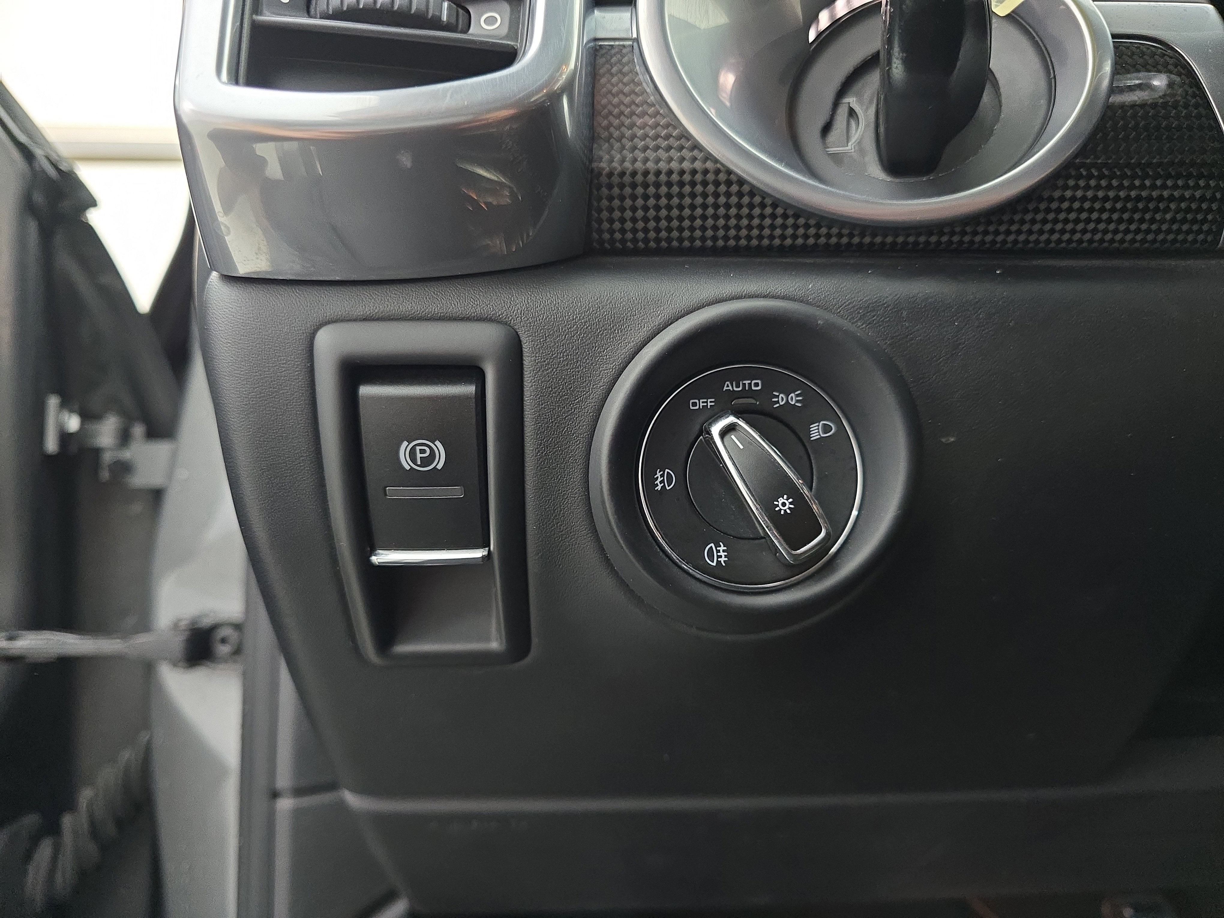 2016 Porsche Cayenne GTS