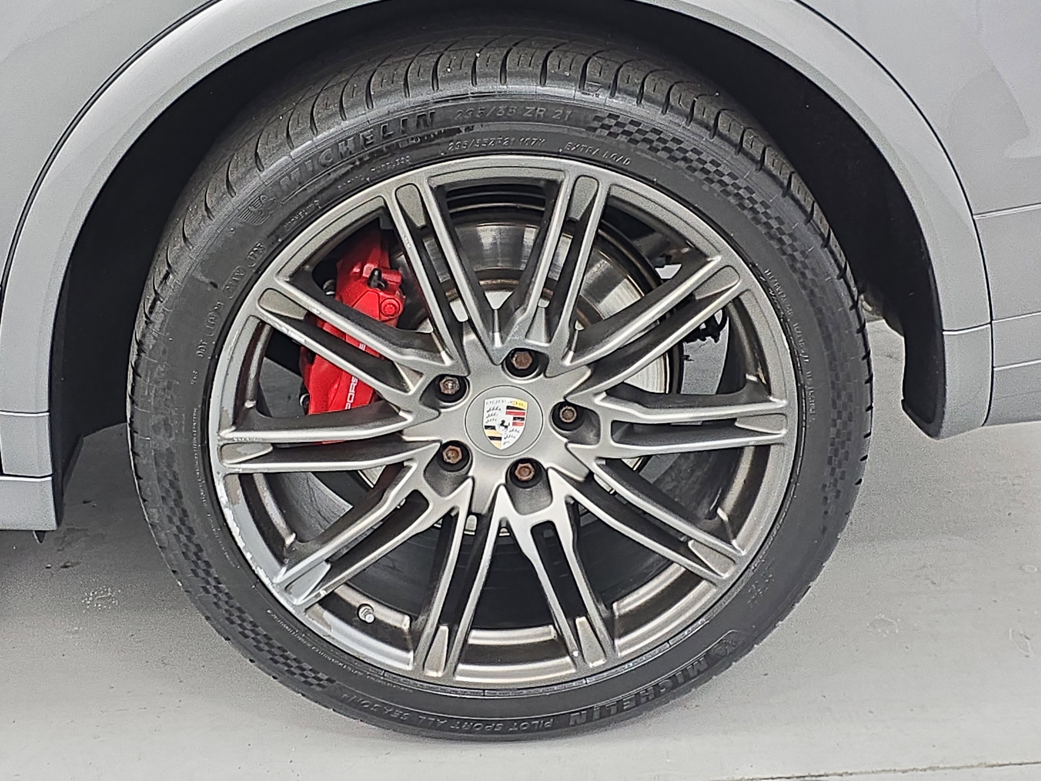 2016 Porsche Cayenne GTS