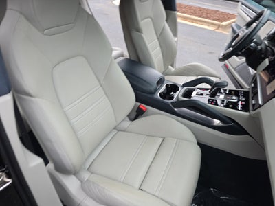 2022 Porsche Cayenne Turbo