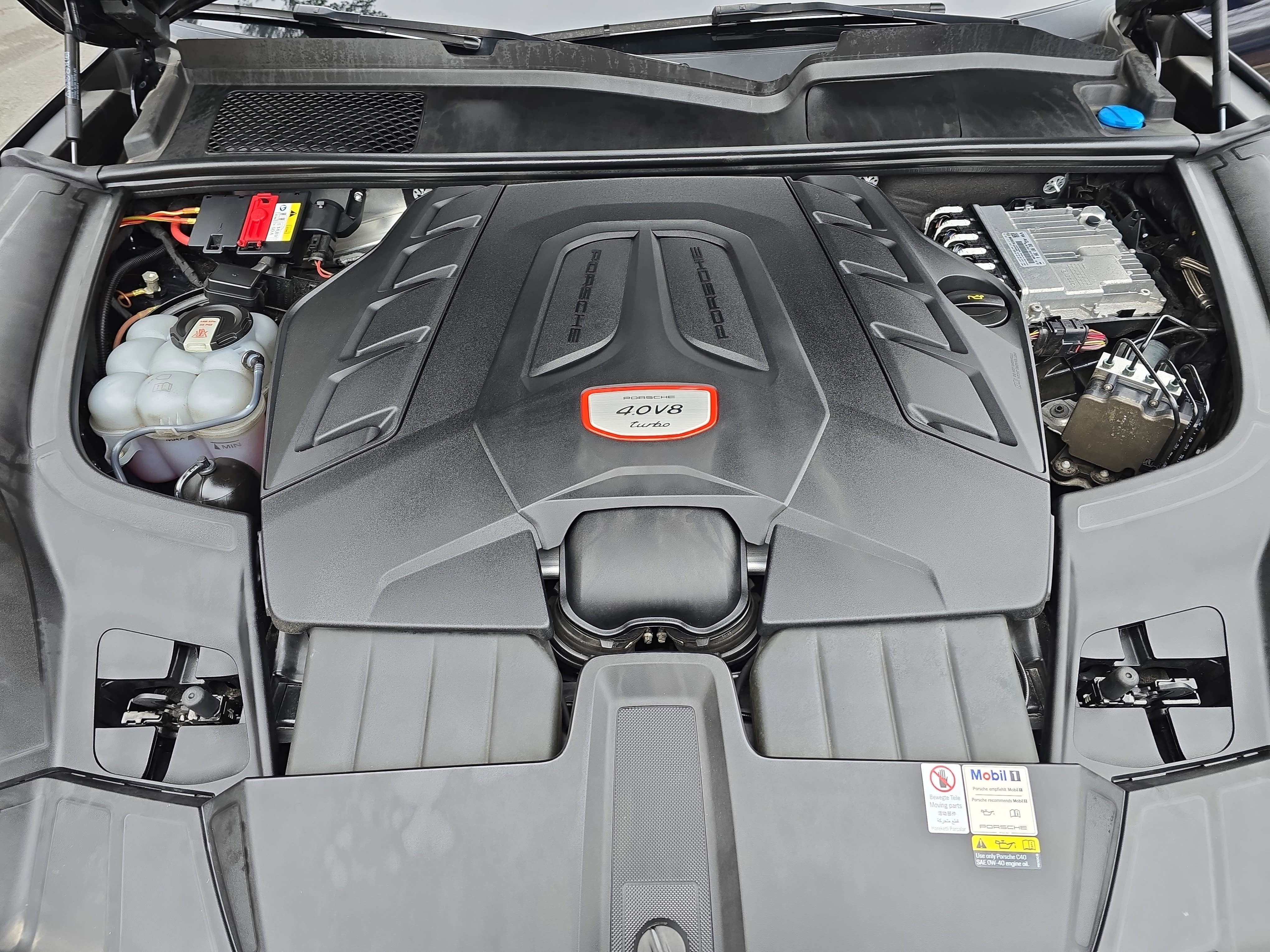 2022 Porsche Cayenne Turbo