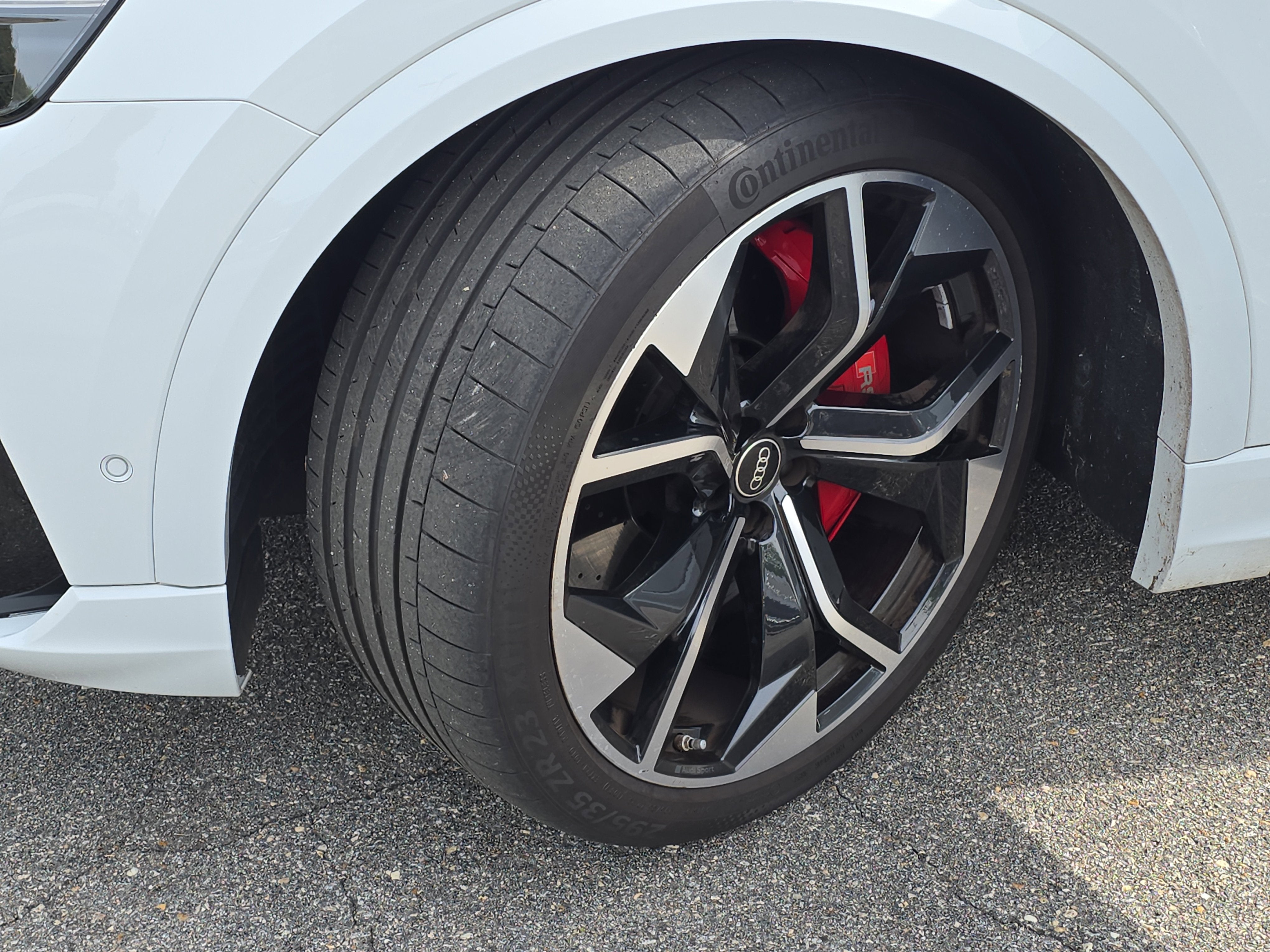 2023 Audi RS Q8 4.0T